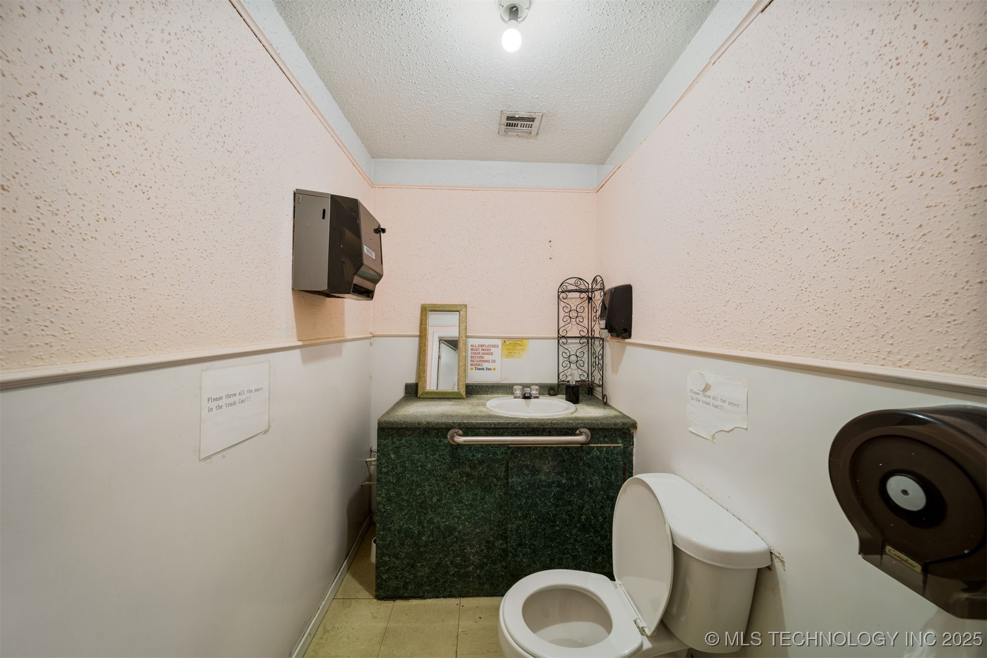 275 W Mississippi Avenue Property Photo 19