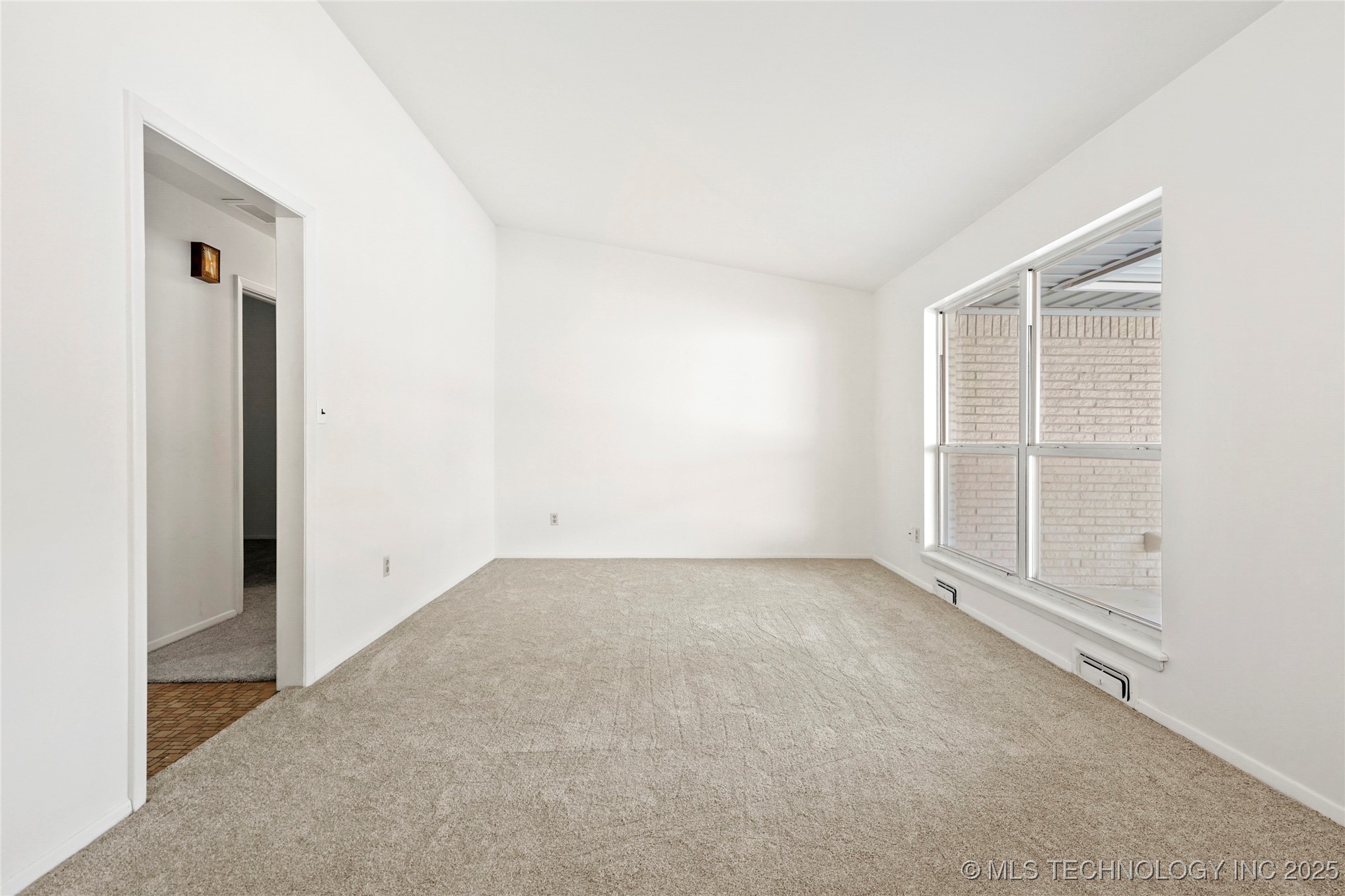 9224 E 37th Place Property Photo 4