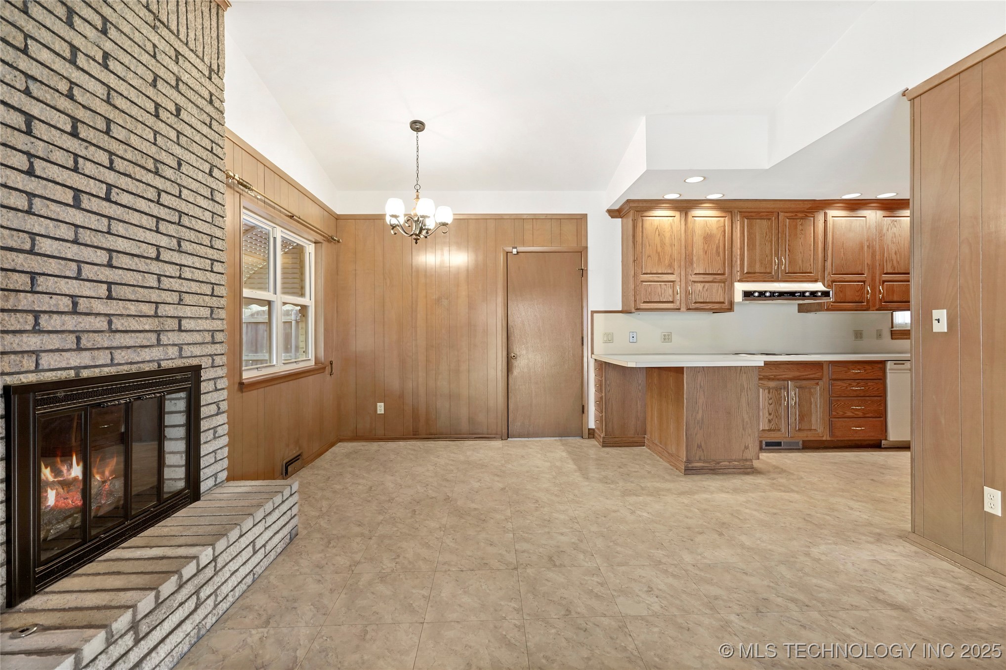 9224 E 37th Place Property Photo 10