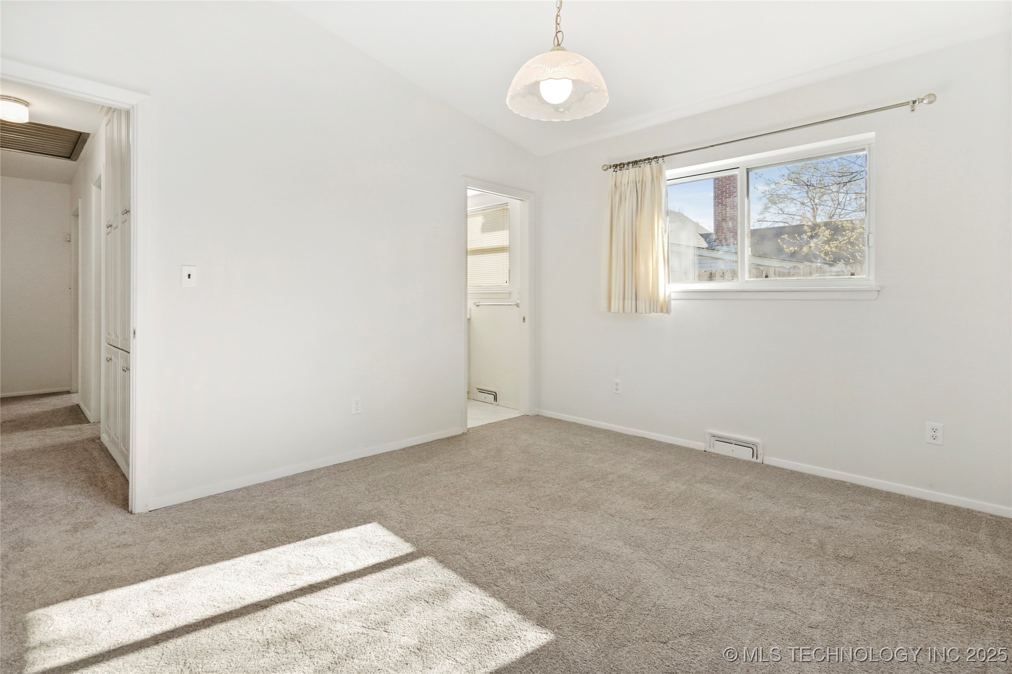 9224 E 37th Place Property Photo 16