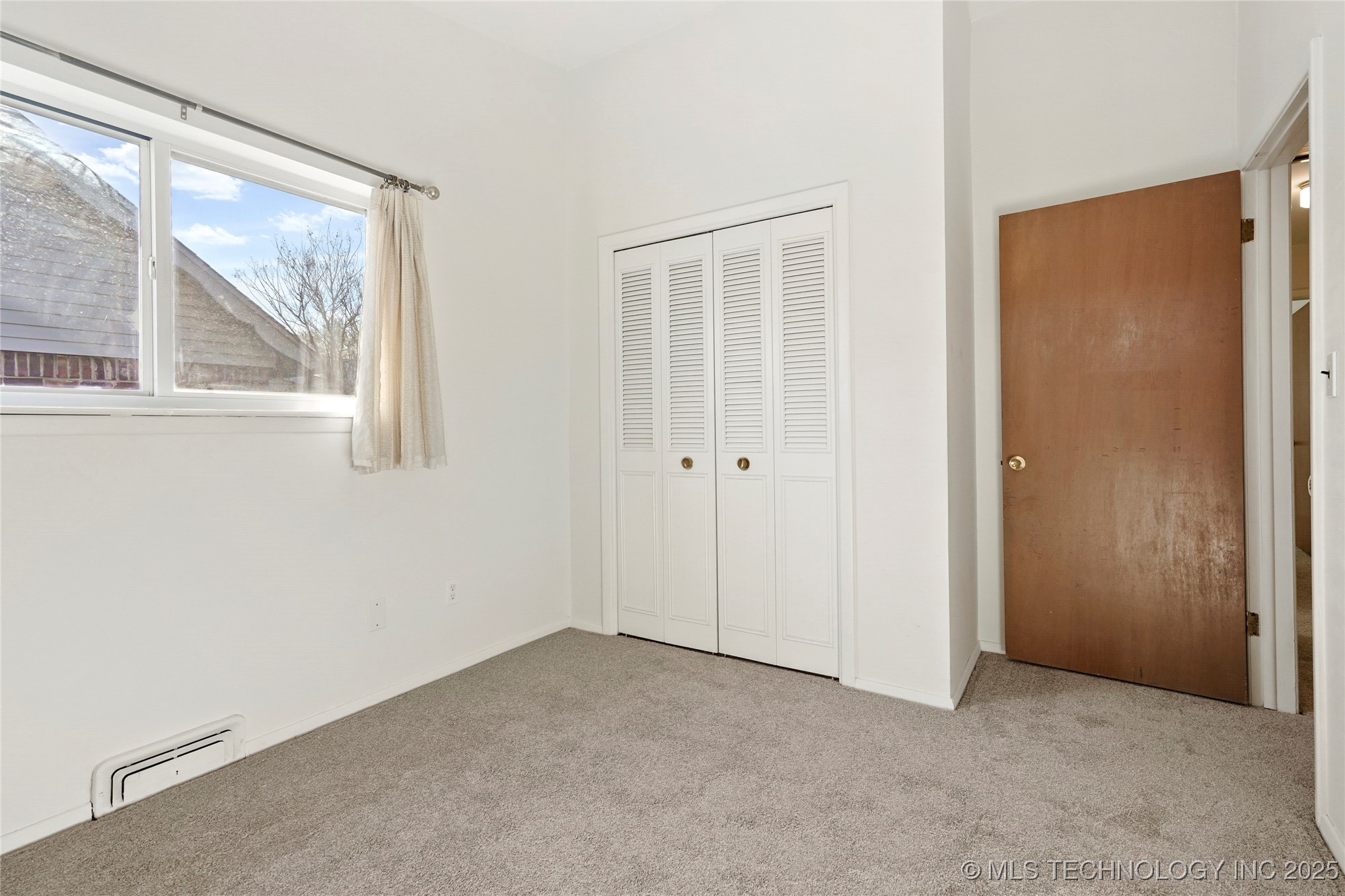 9224 E 37th Place Property Photo 22