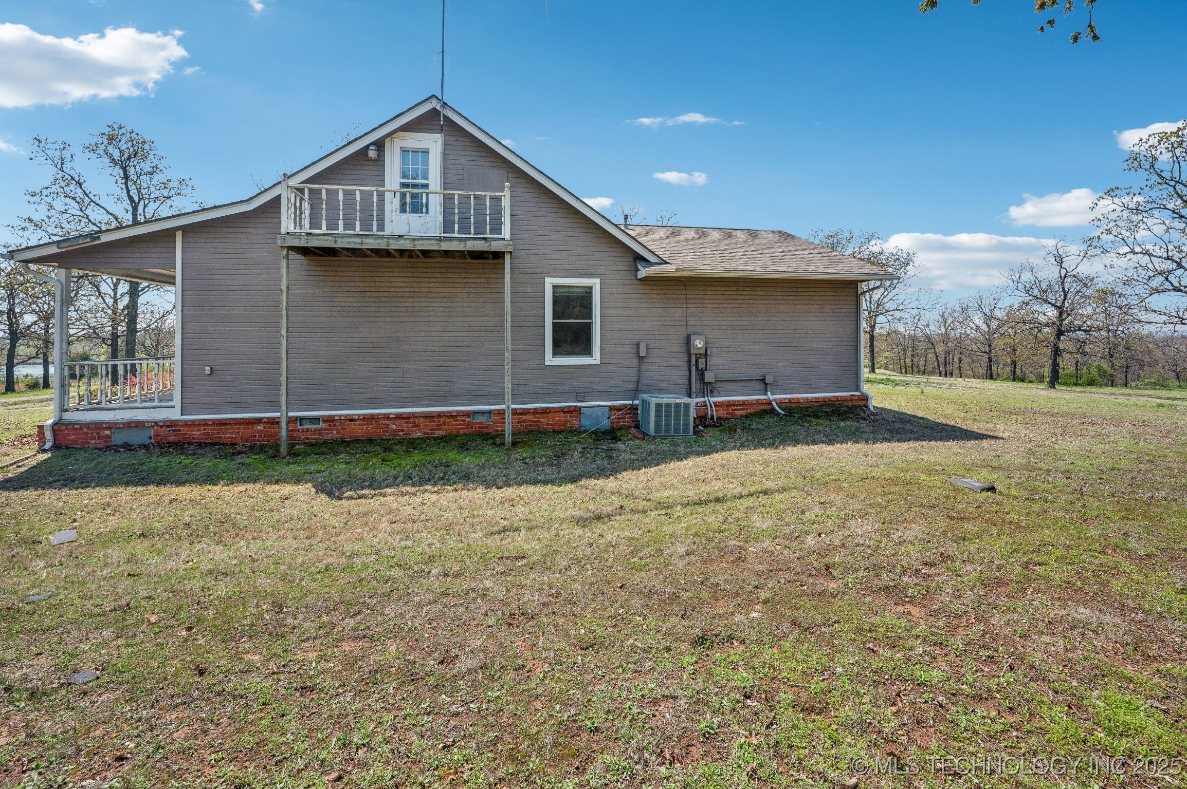 8268 S Hwy 97 Property Photo 8