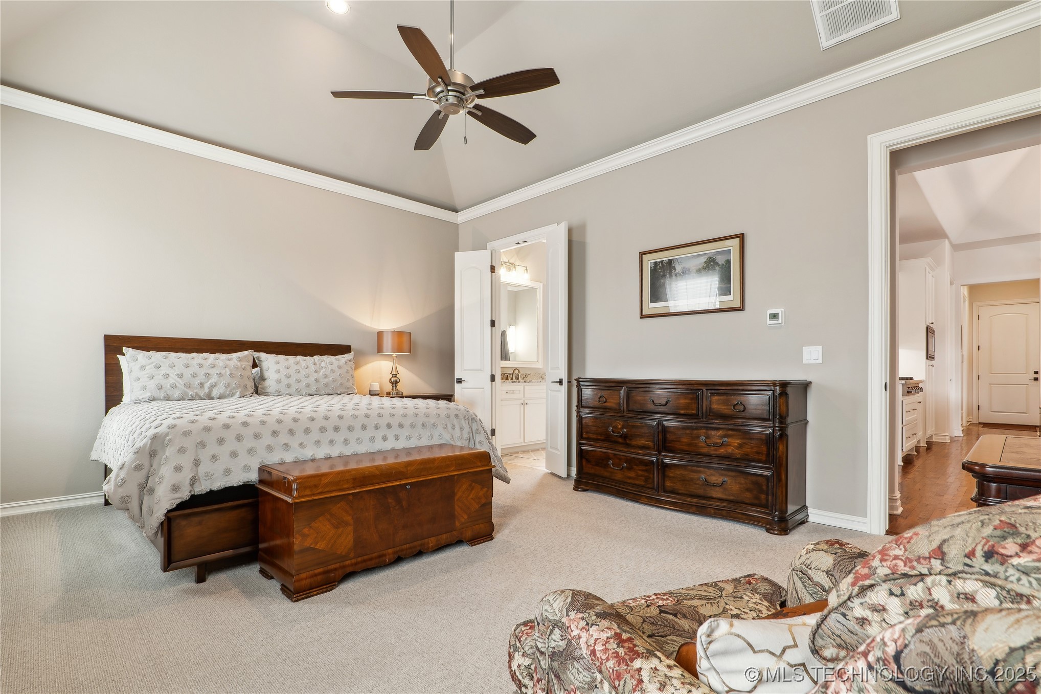 10006 S Hudson Place Property Photo 23