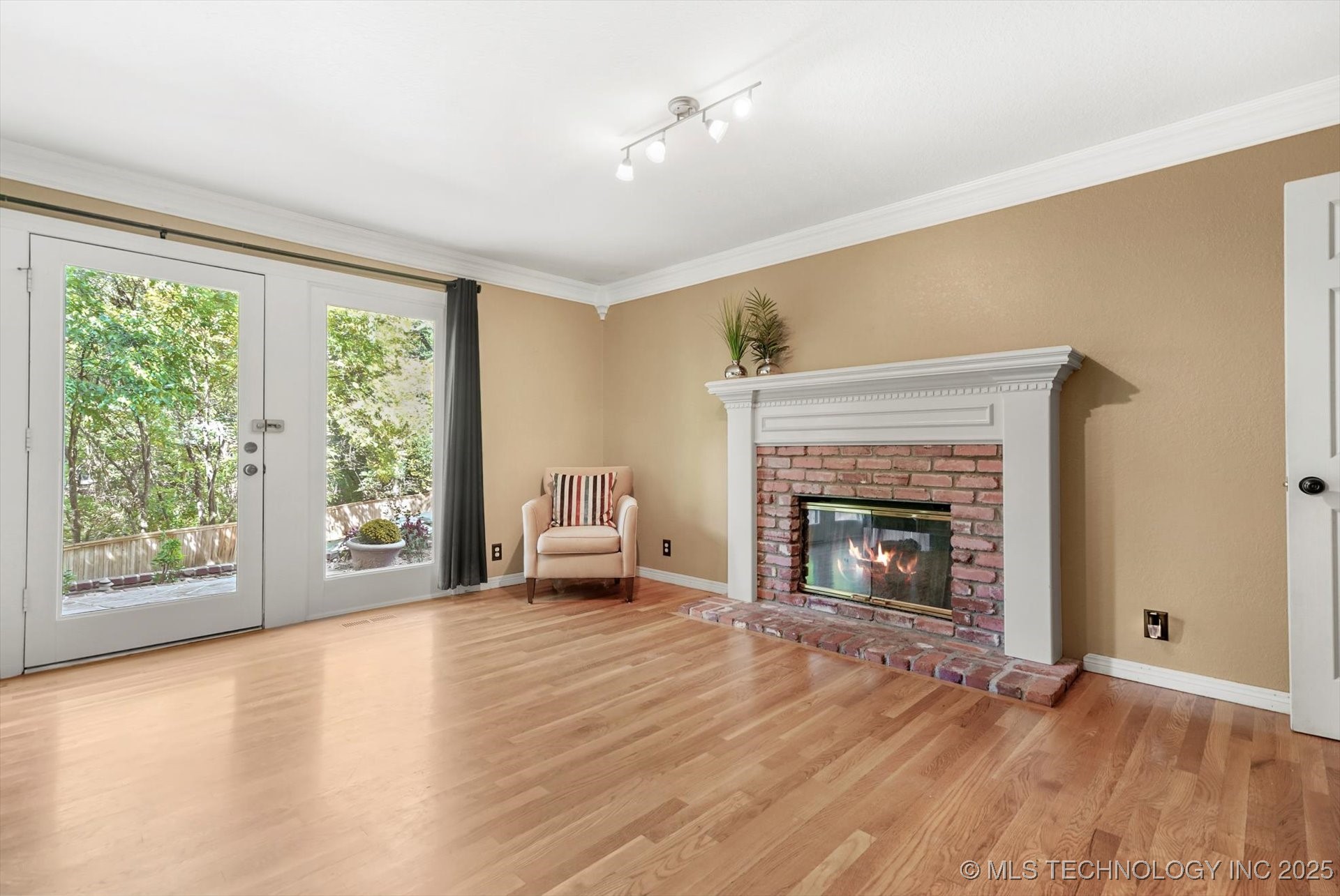 3315 E 98th Street Property Photo 21