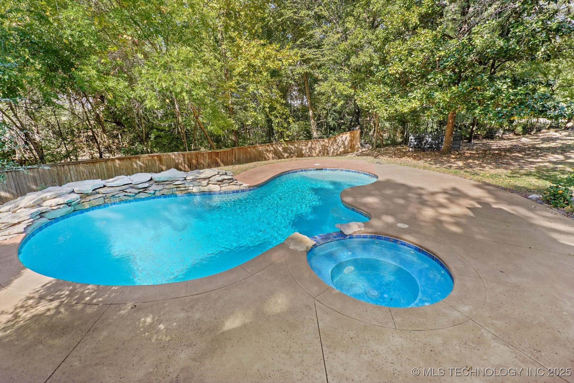 3315 E 98th Street Property Photo 41