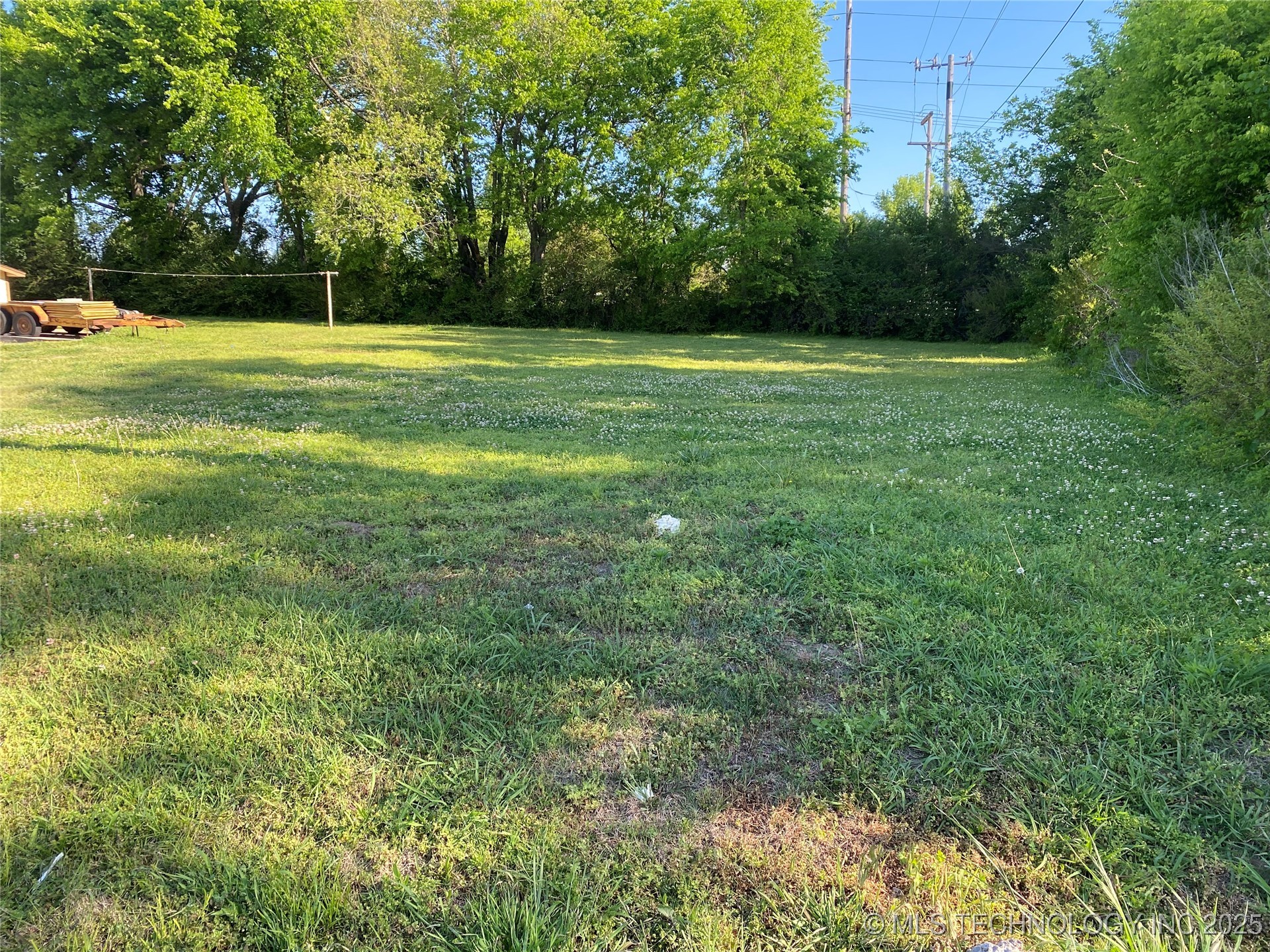 303 Mimosa Lane Property Photo 4