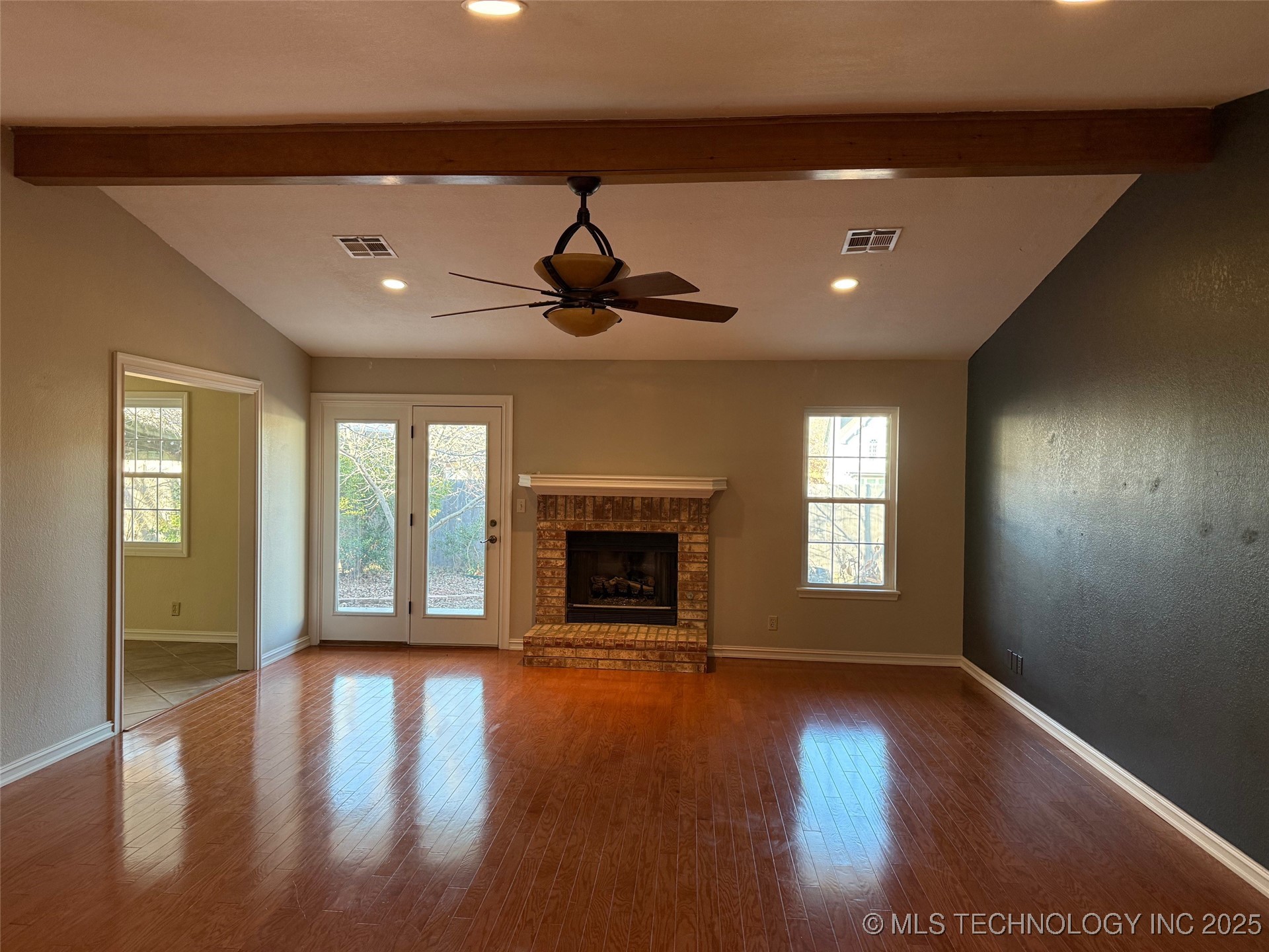 2141 E 140th Place S Property Photo 4
