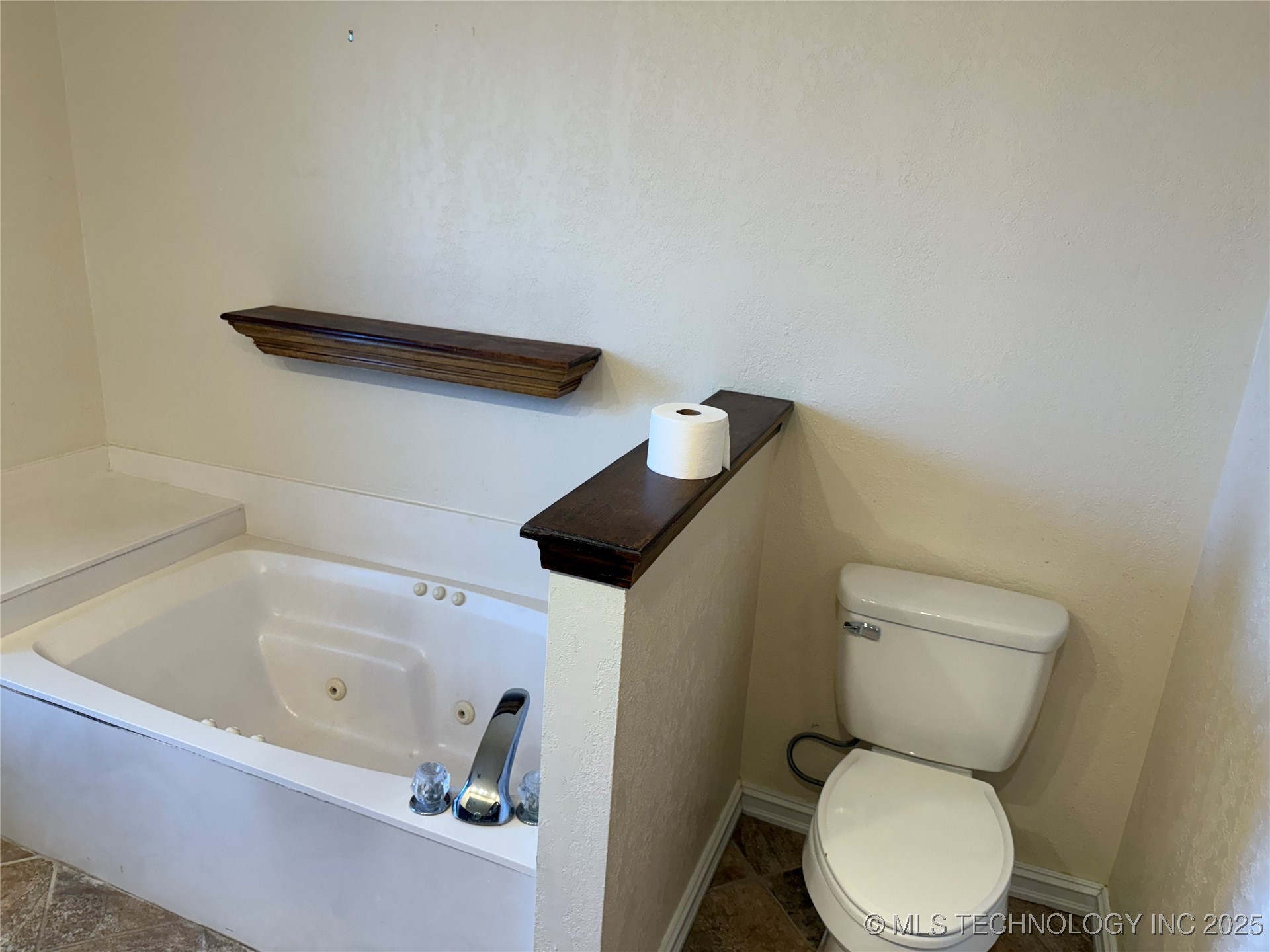 2141 E 140th Place S Property Photo 17