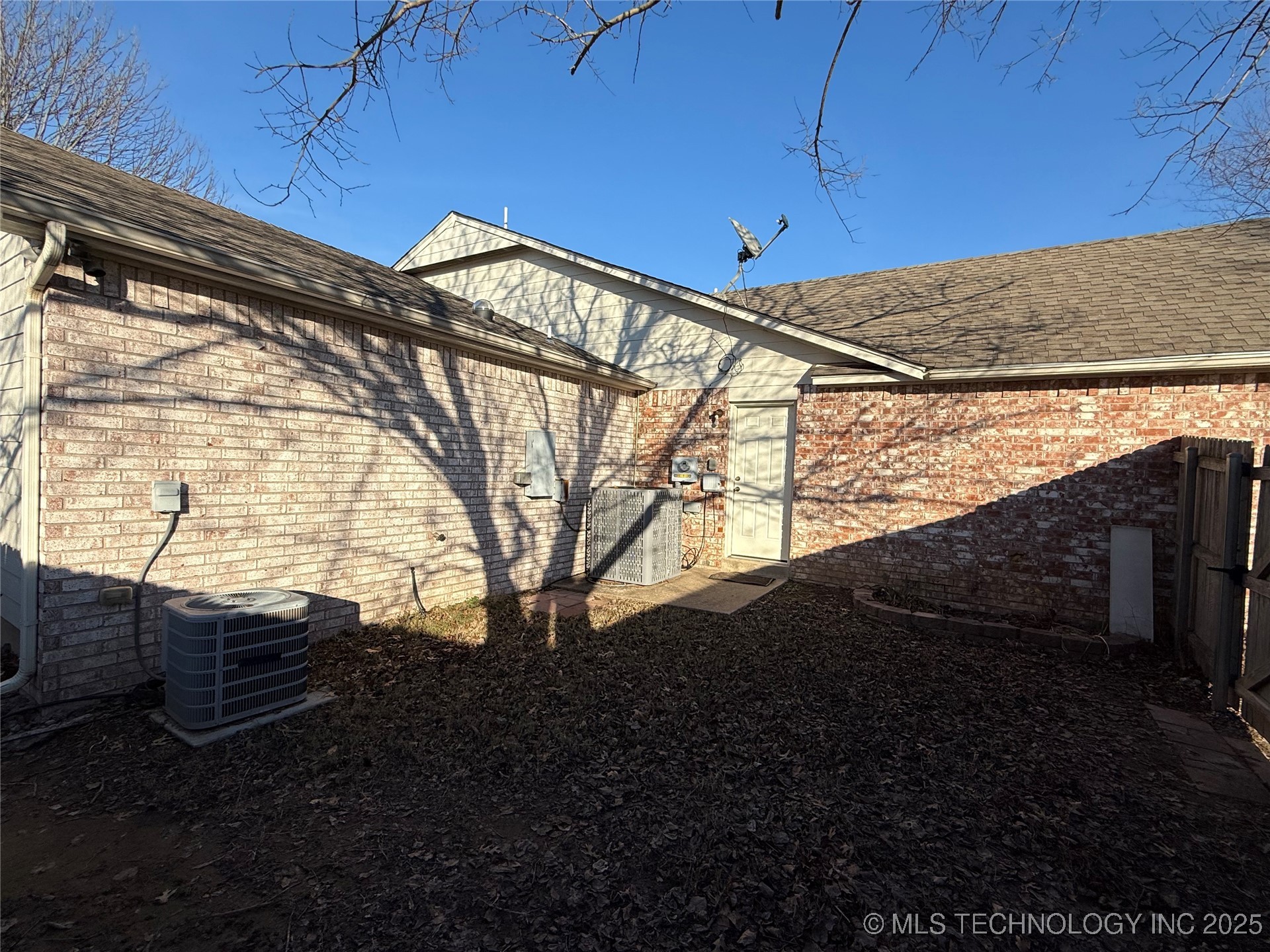 2141 E 140th Place S Property Photo 23