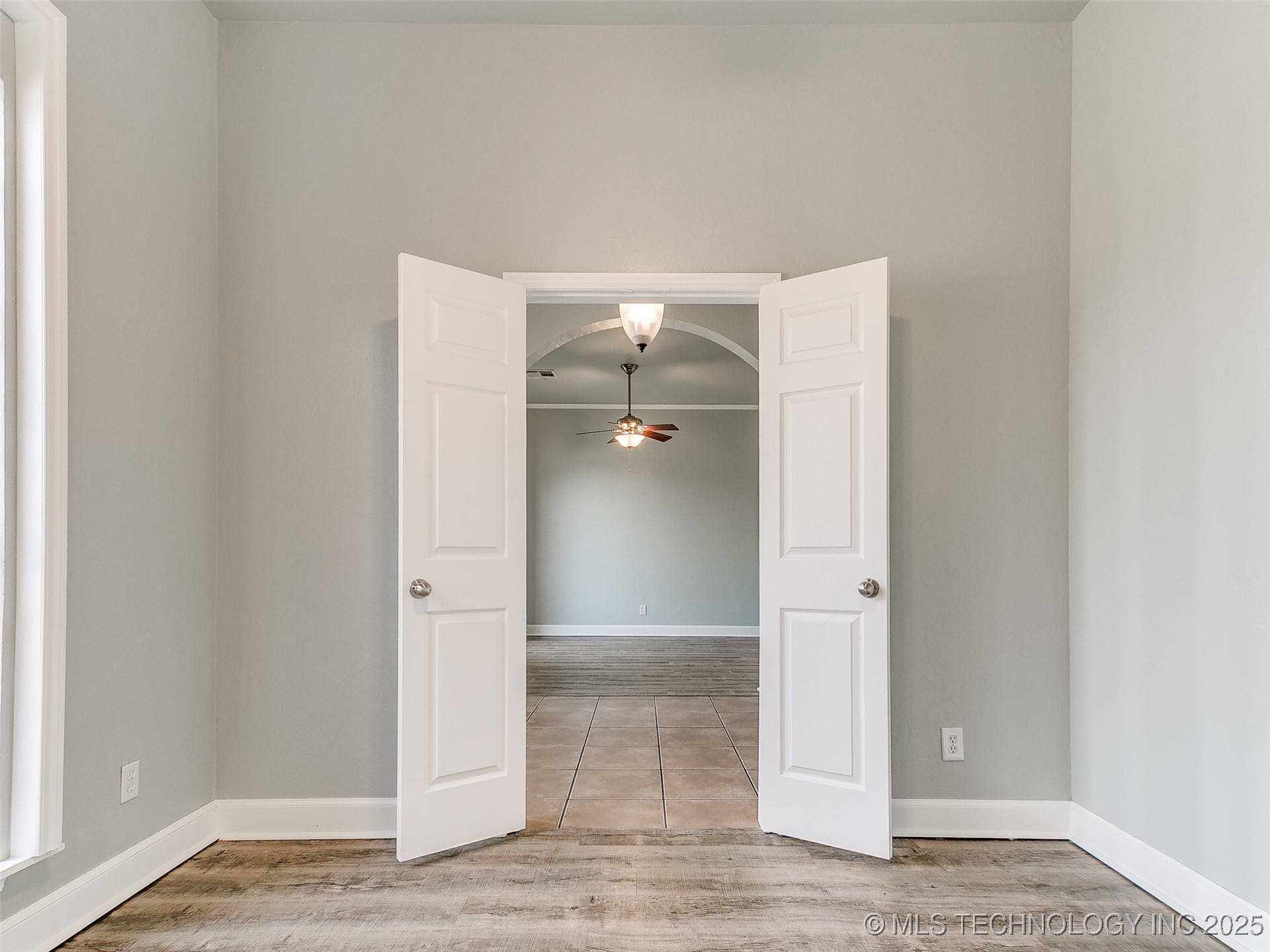 1630 Strayfox Crossing Property Photo 9