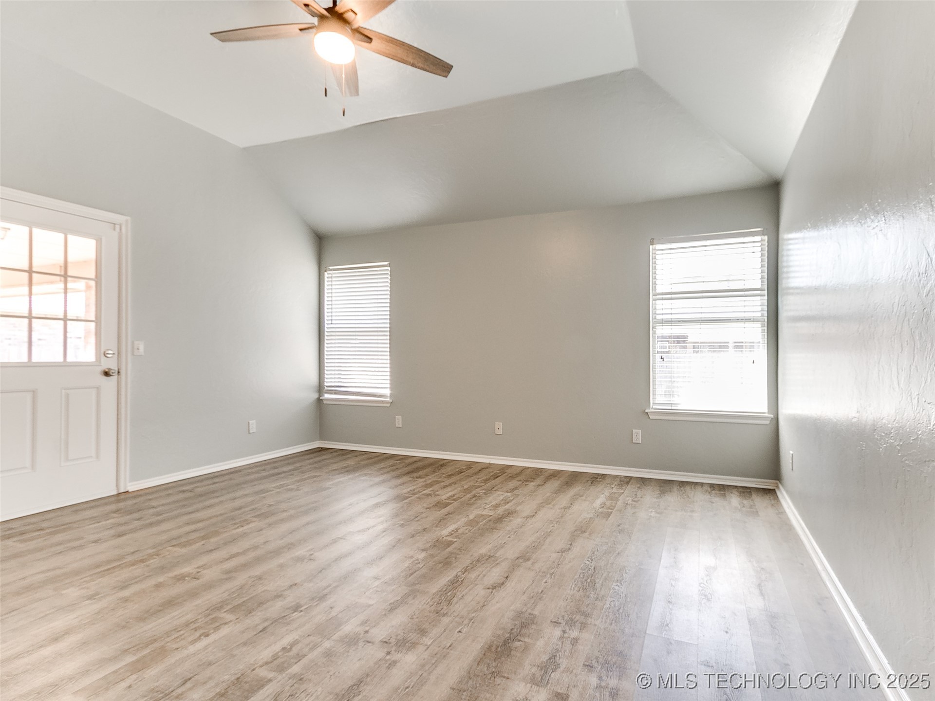 1630 Strayfox Crossing Property Photo 25
