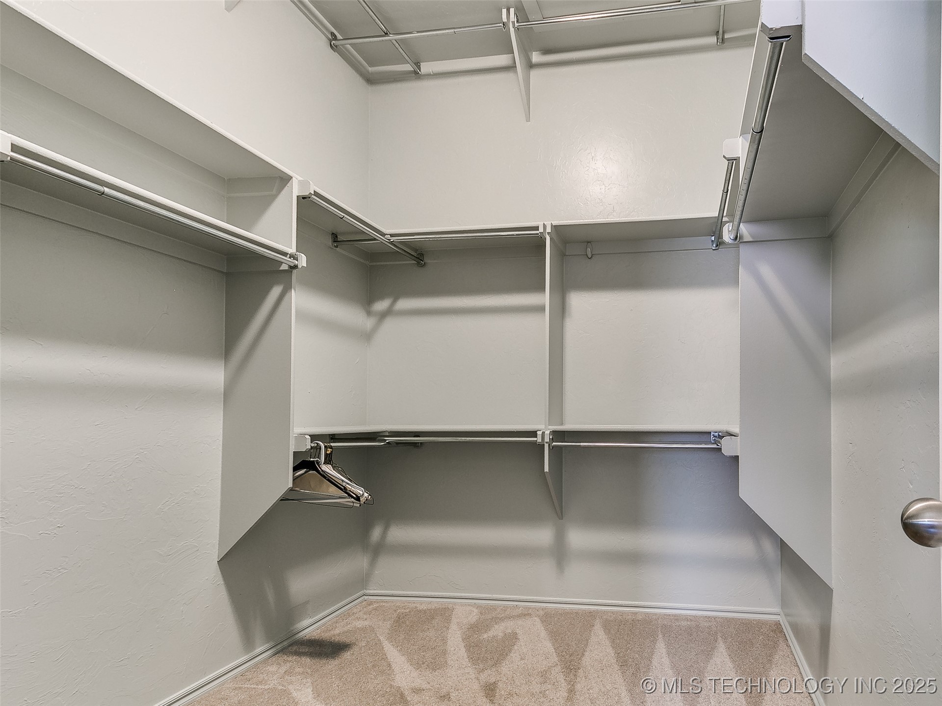 1630 Strayfox Crossing Property Photo 26