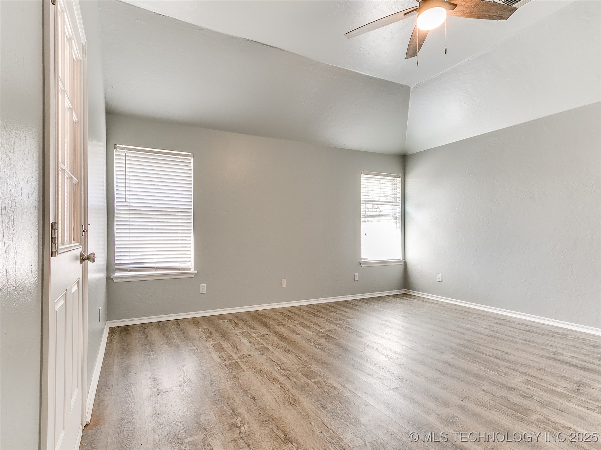 1630 Strayfox Crossing Property Photo 27