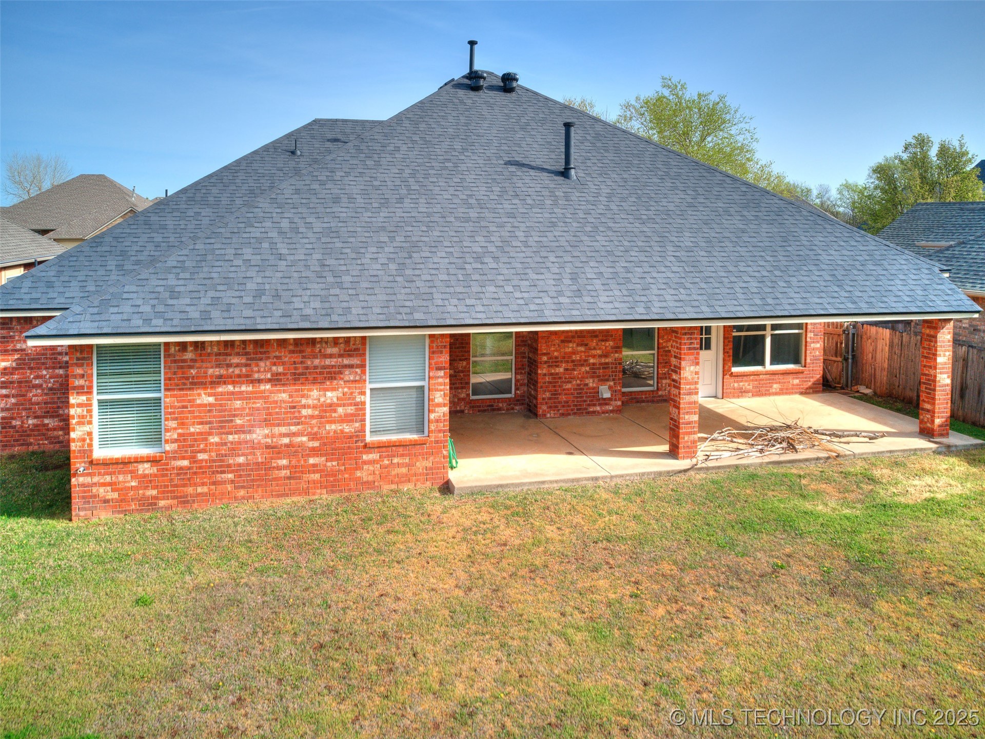 1630 Strayfox Crossing Property Photo 44