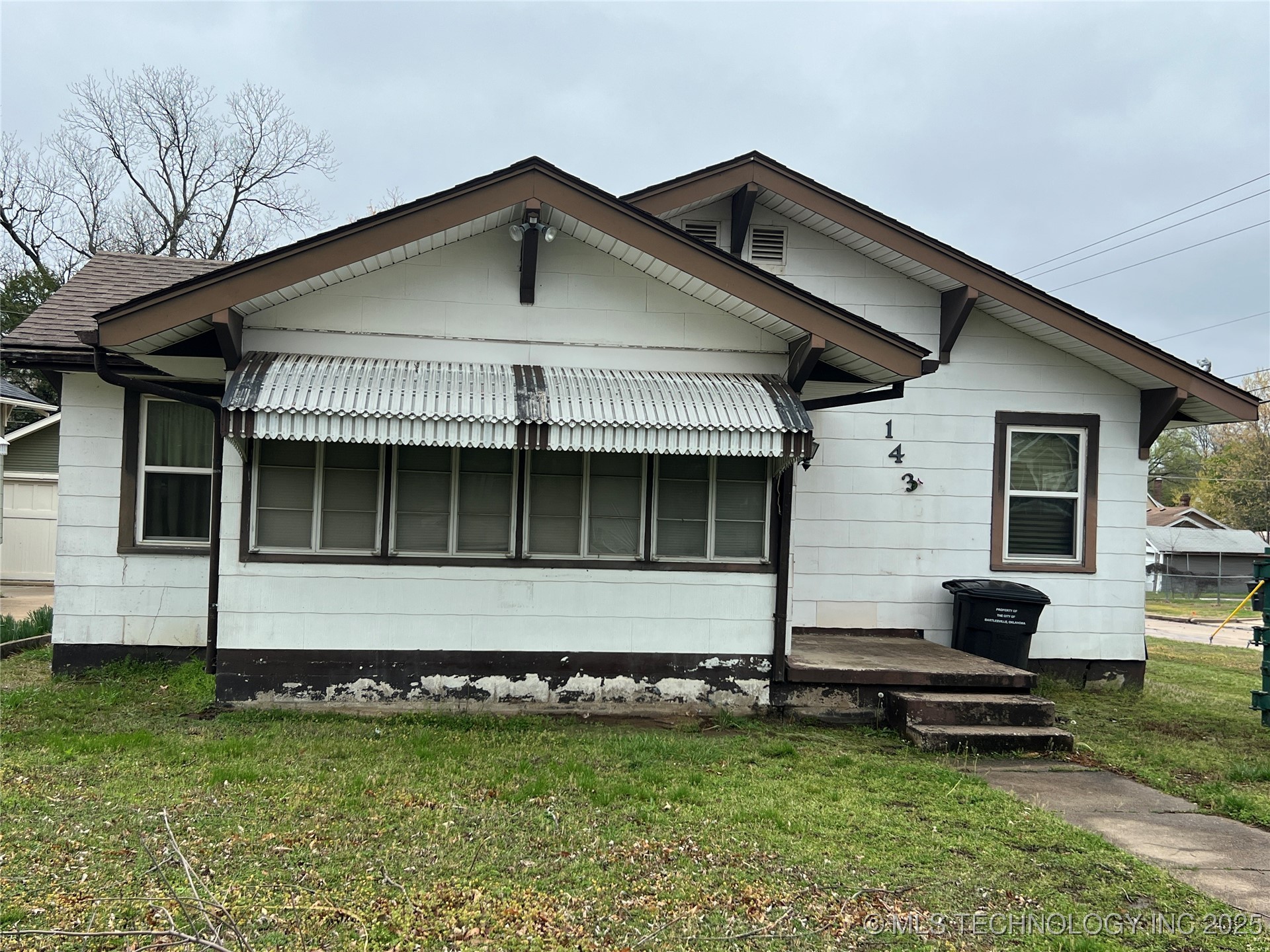 1436 S Keeler Avenue Property Photo 1