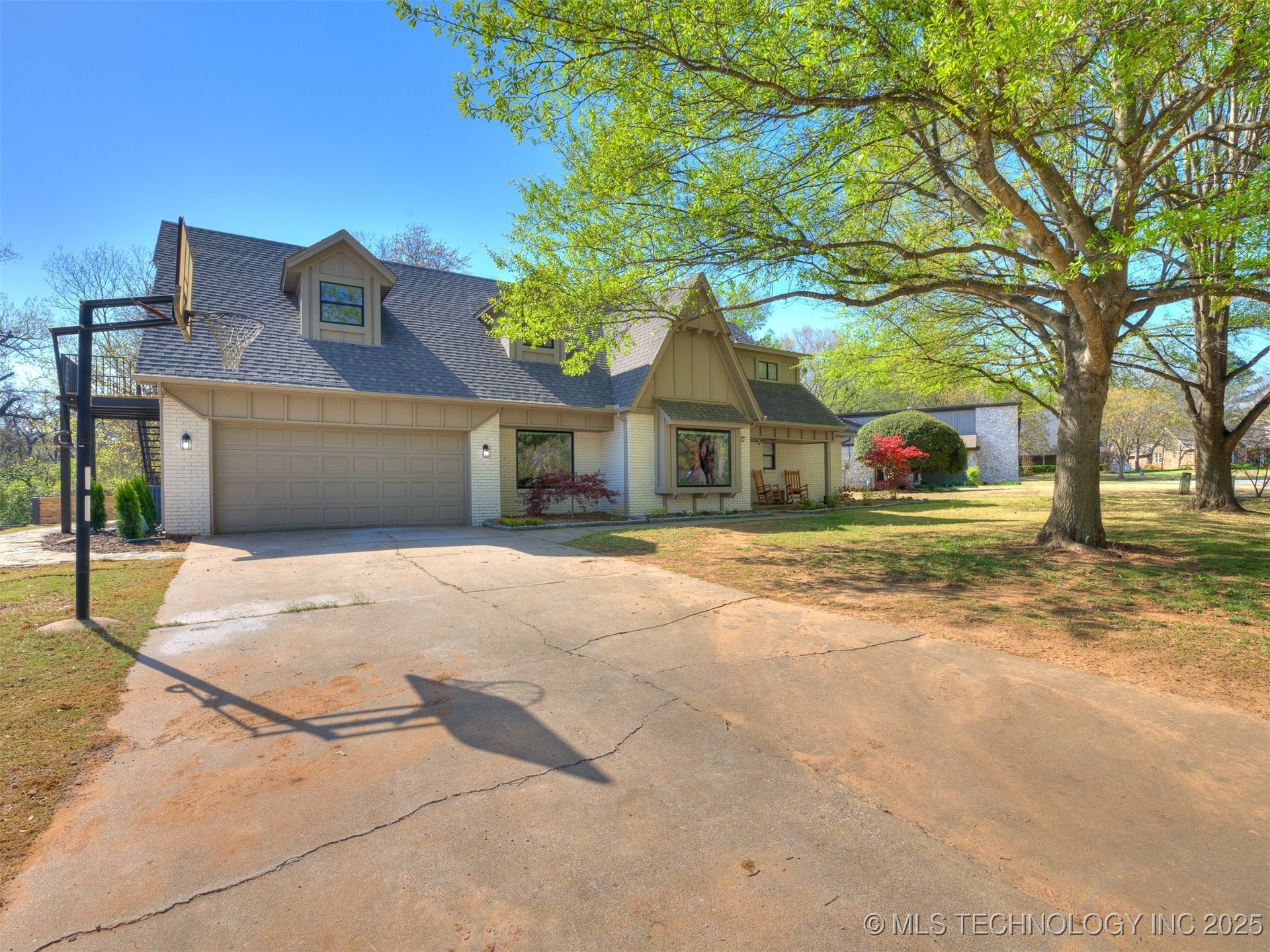 505 E Yuma Drive Property Photo 1