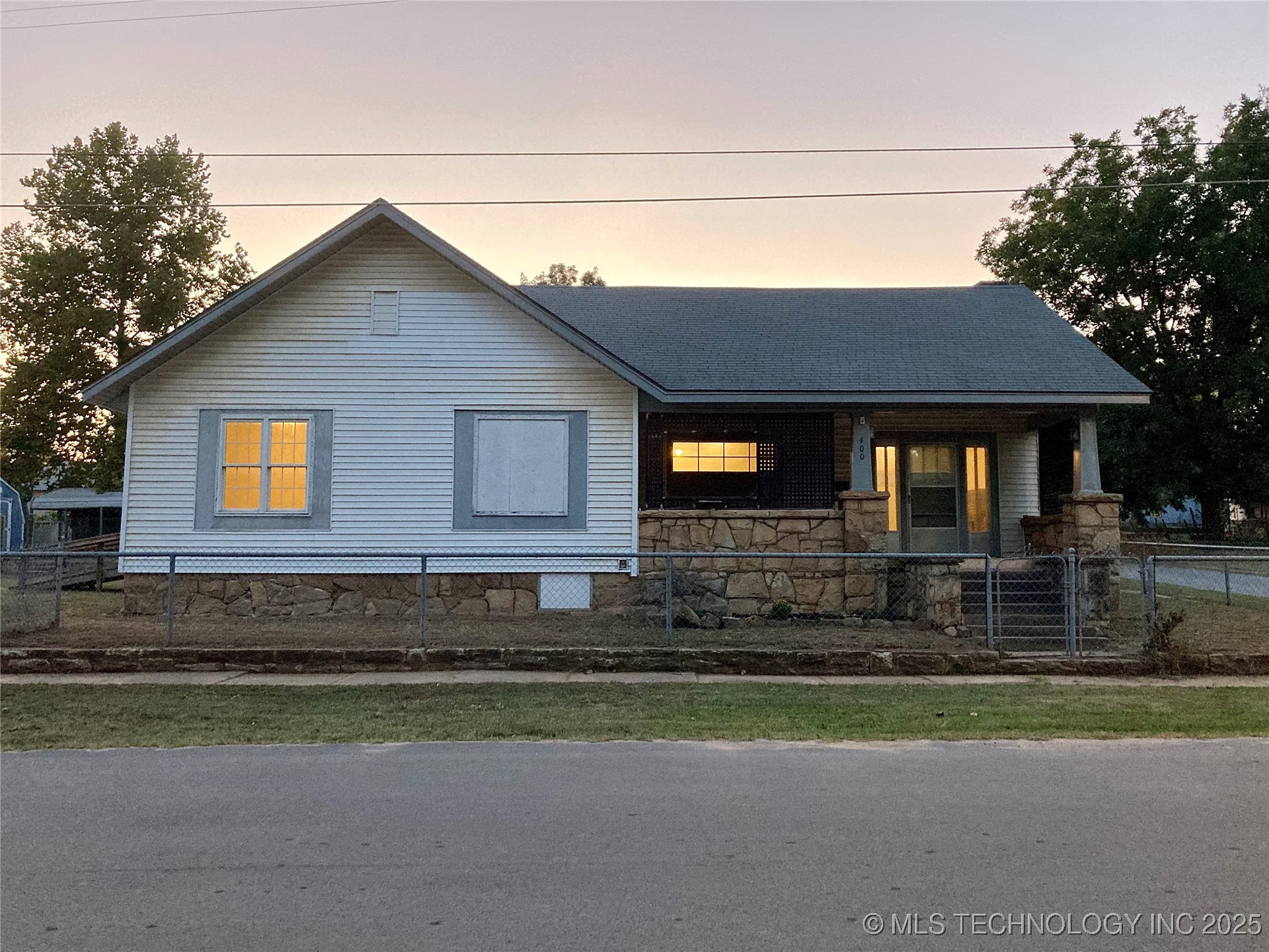 400 S Ohio Street Property Photo