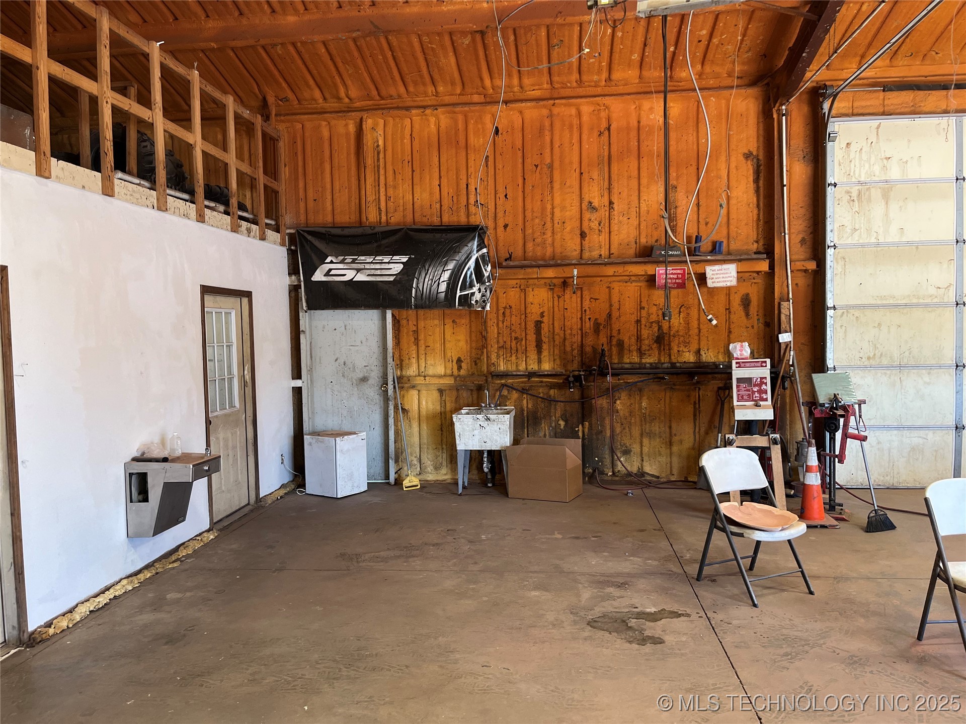 915 N Mississippi Property Photo 7