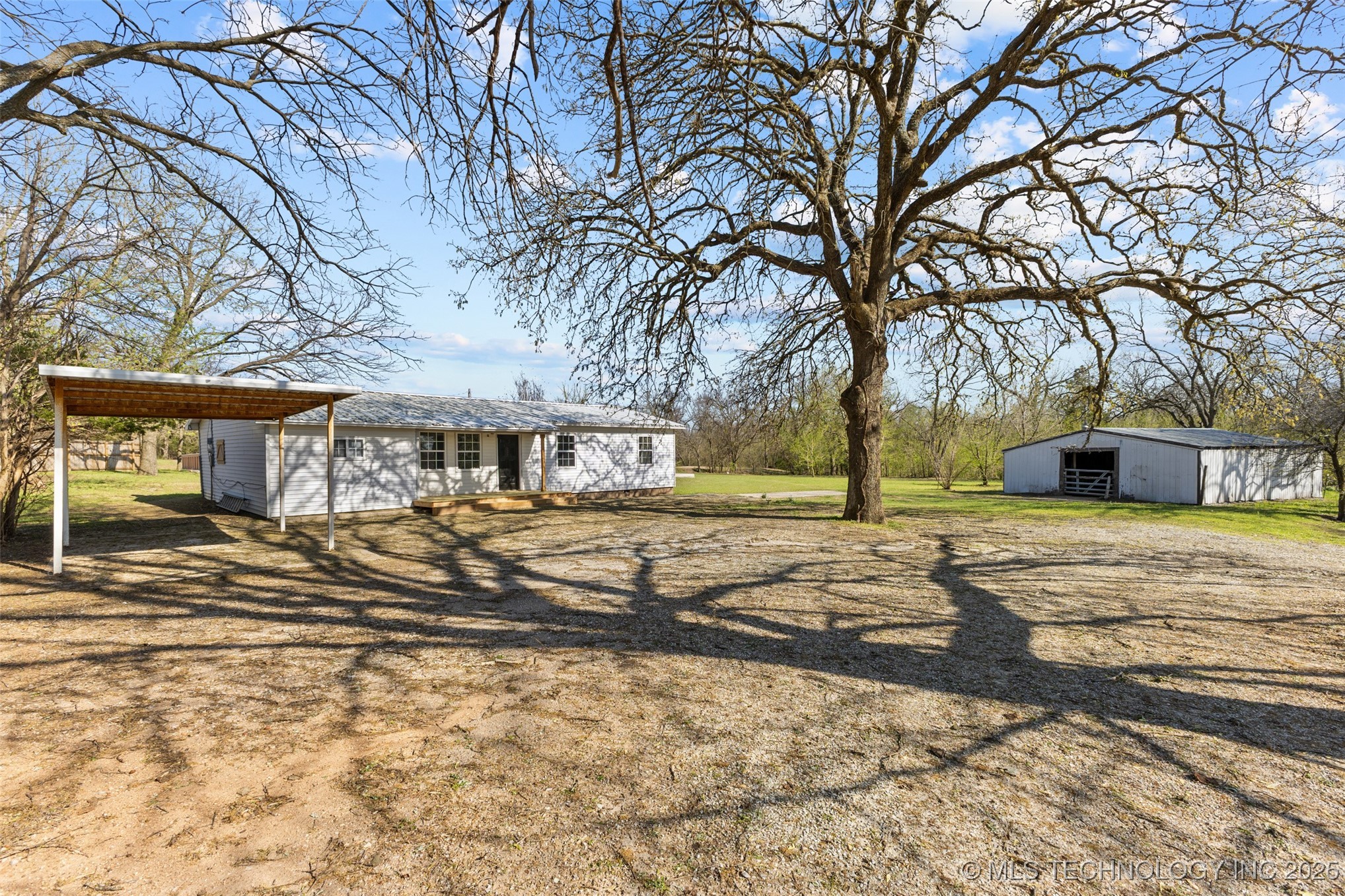 221 Pine Property Photo