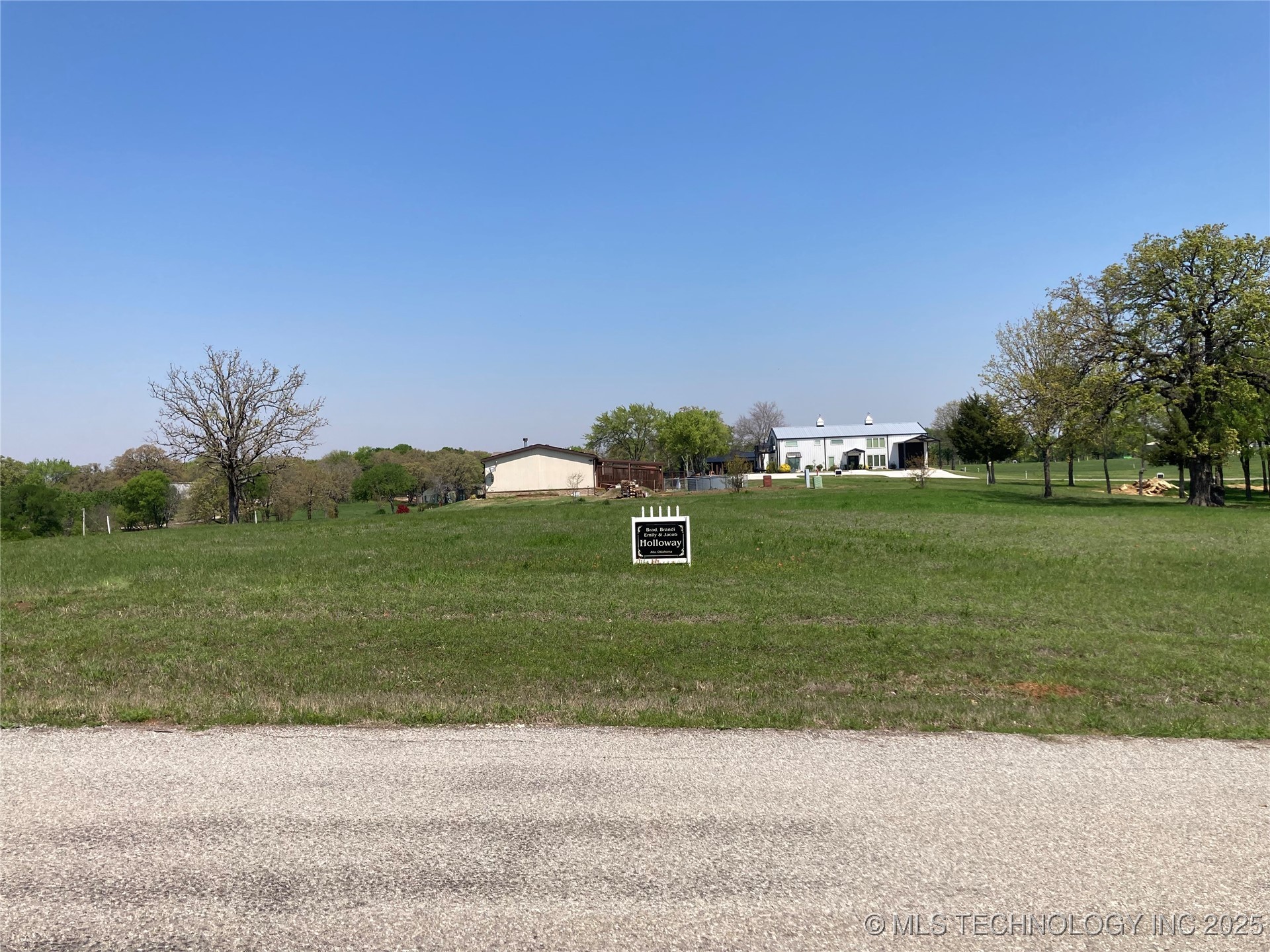 14440 River Rock Property Photo