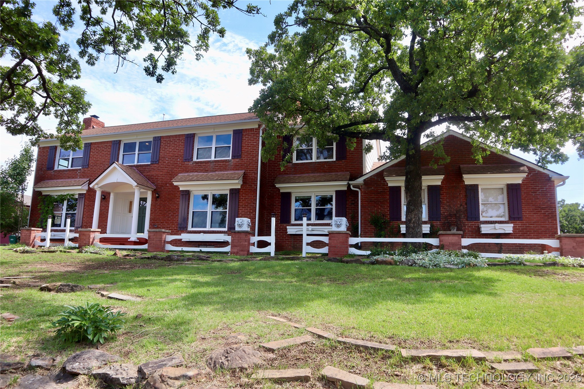 614 Oak Ridge Drive Property Photo