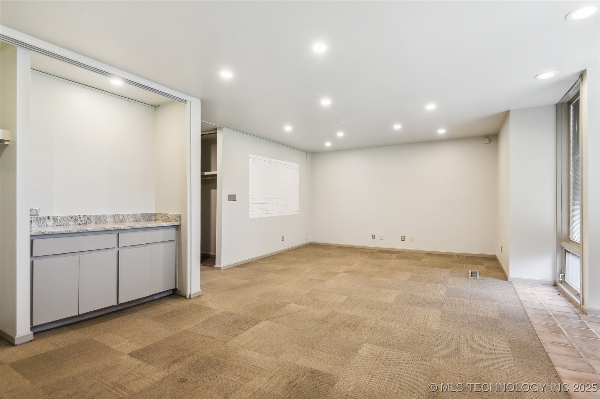 7225 S 85th East Avenue 200 Property Photo 21