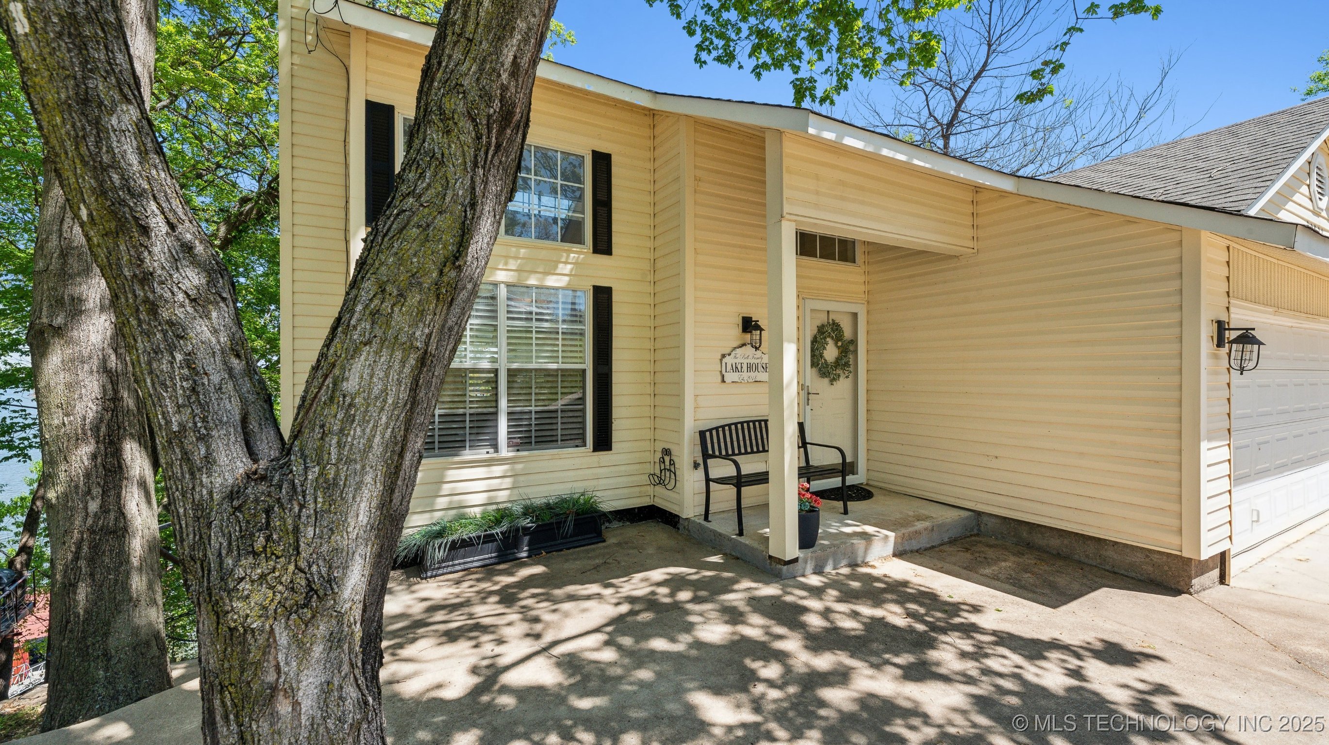 30824 Caroline Circle Property Photo 4