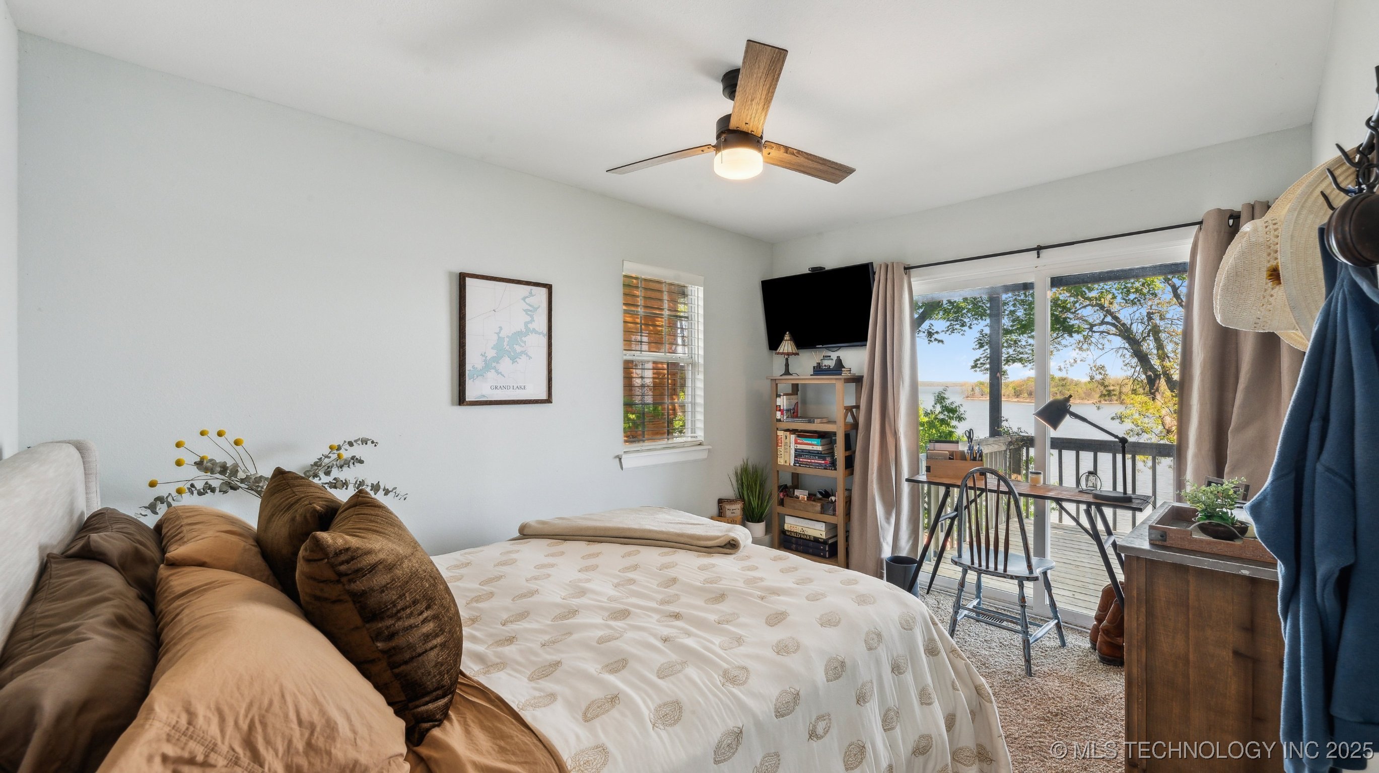 30824 Caroline Circle Property Photo 30