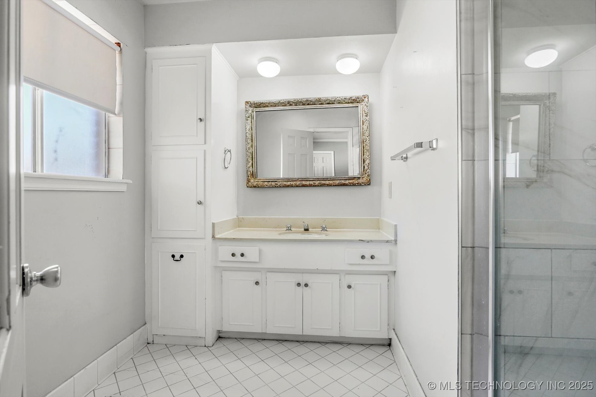 3681 E 49th Place Property Photo 18