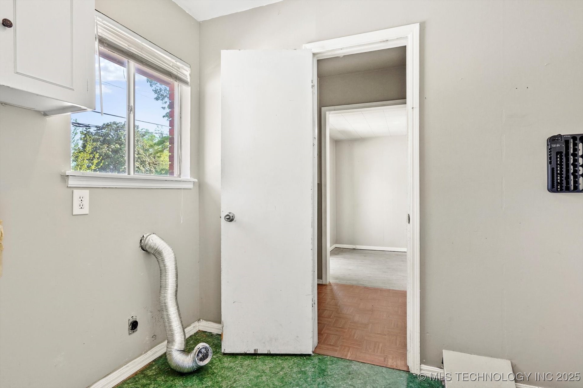 3681 E 49th Place Property Photo 23