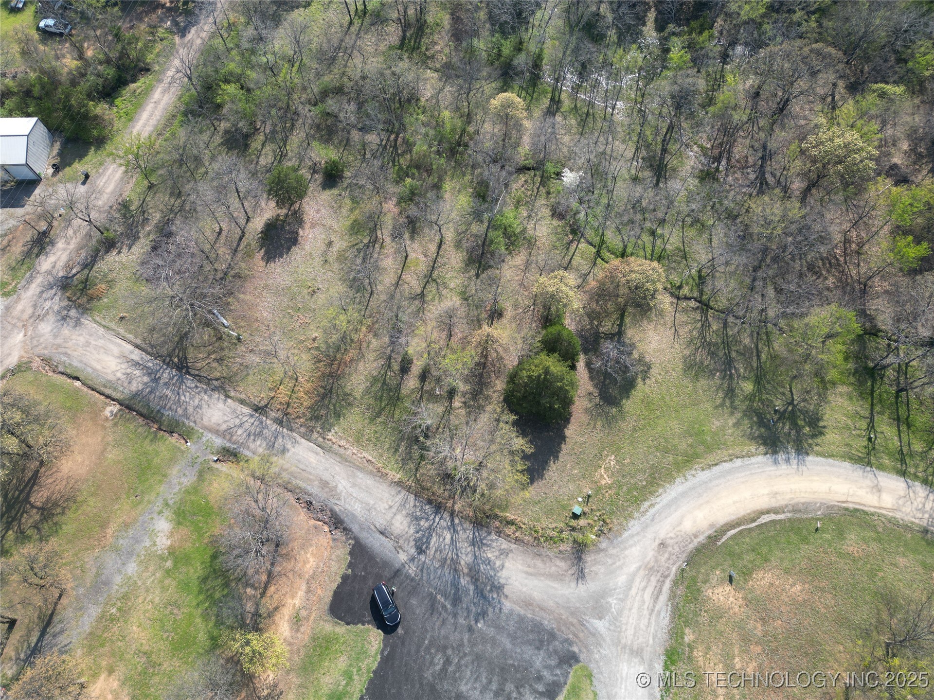 3 4296 Road Property Photo