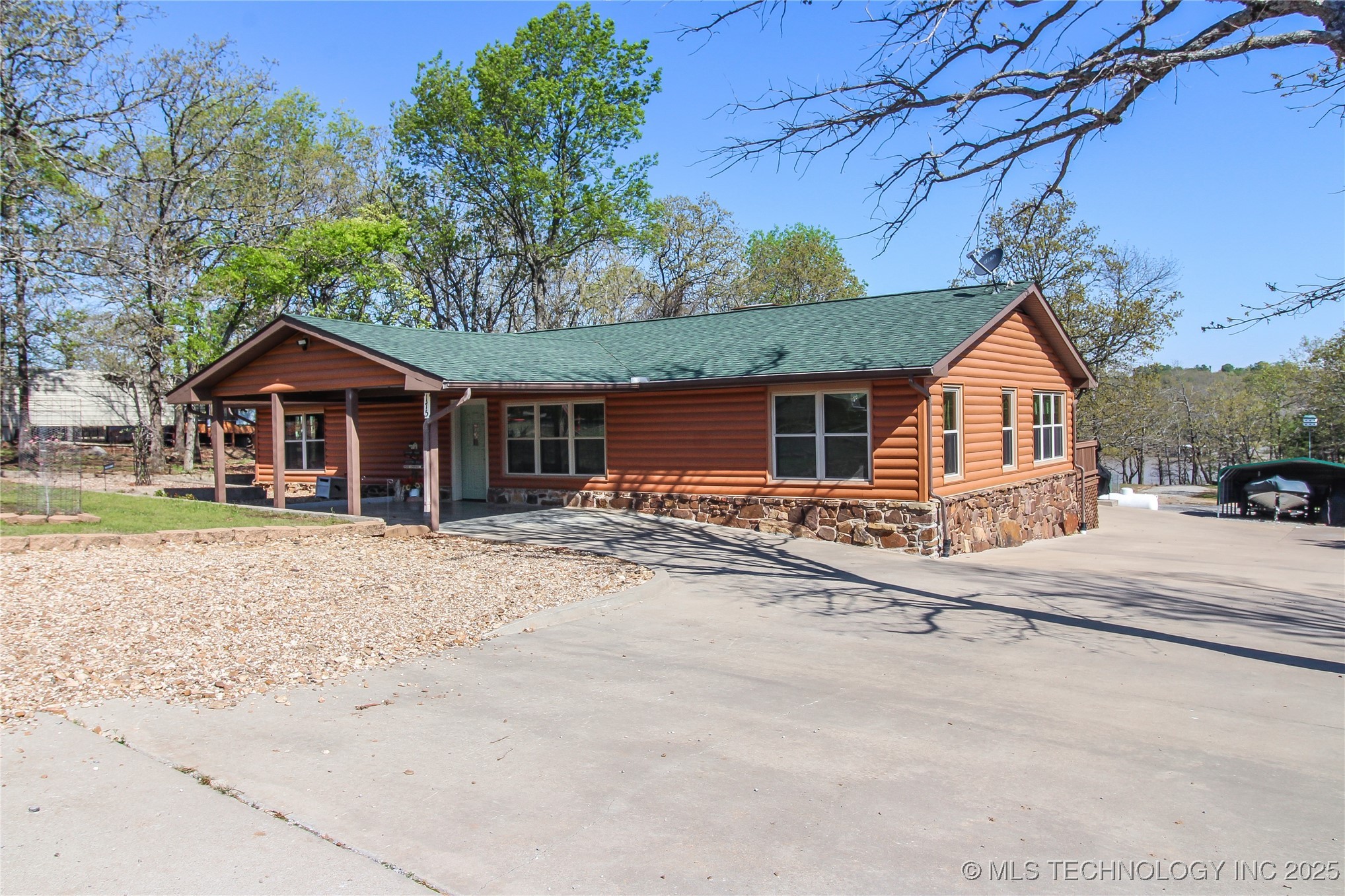 175 Granite Circle Property Photo 2