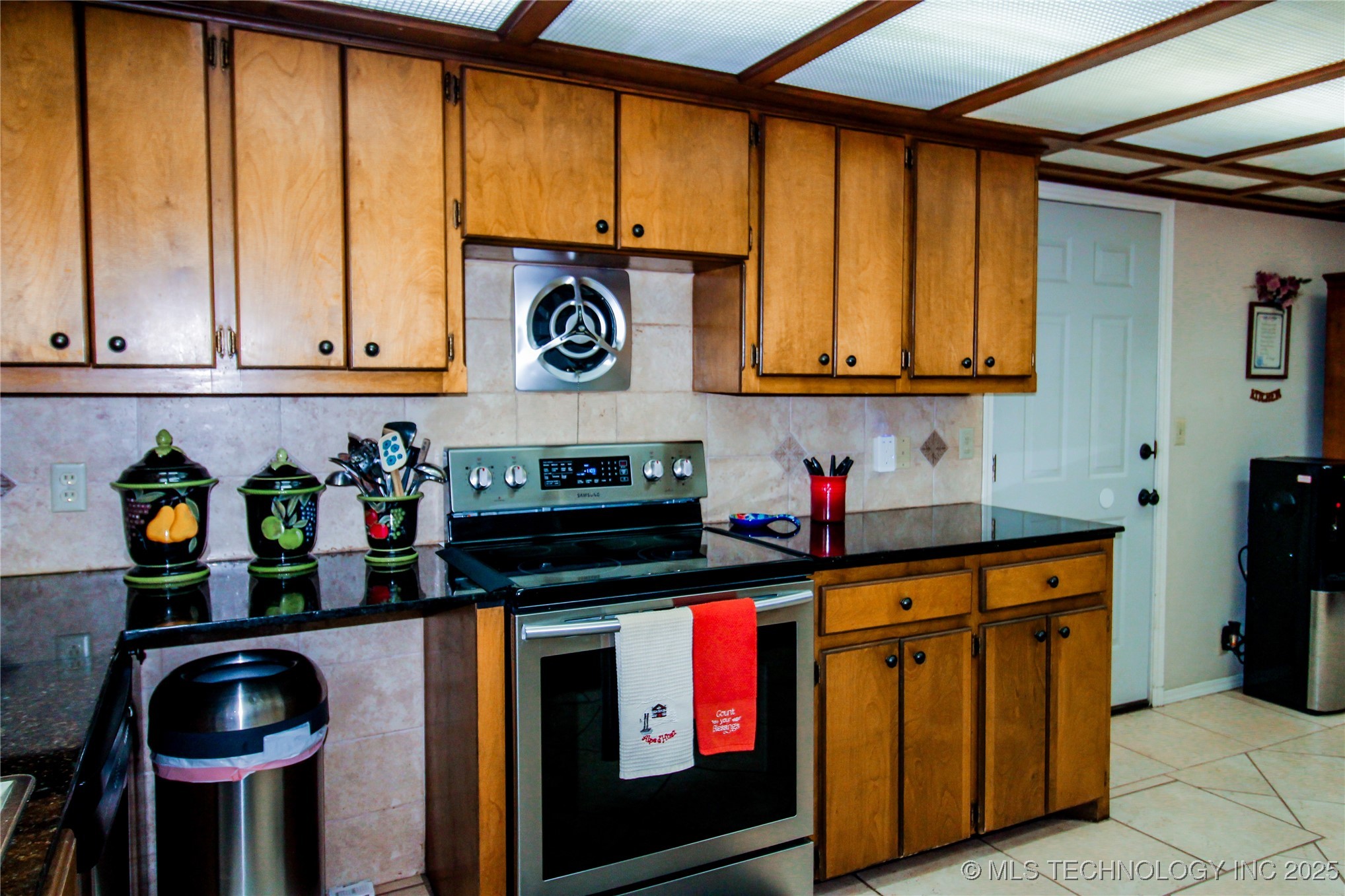 175 Granite Circle Property Photo 13