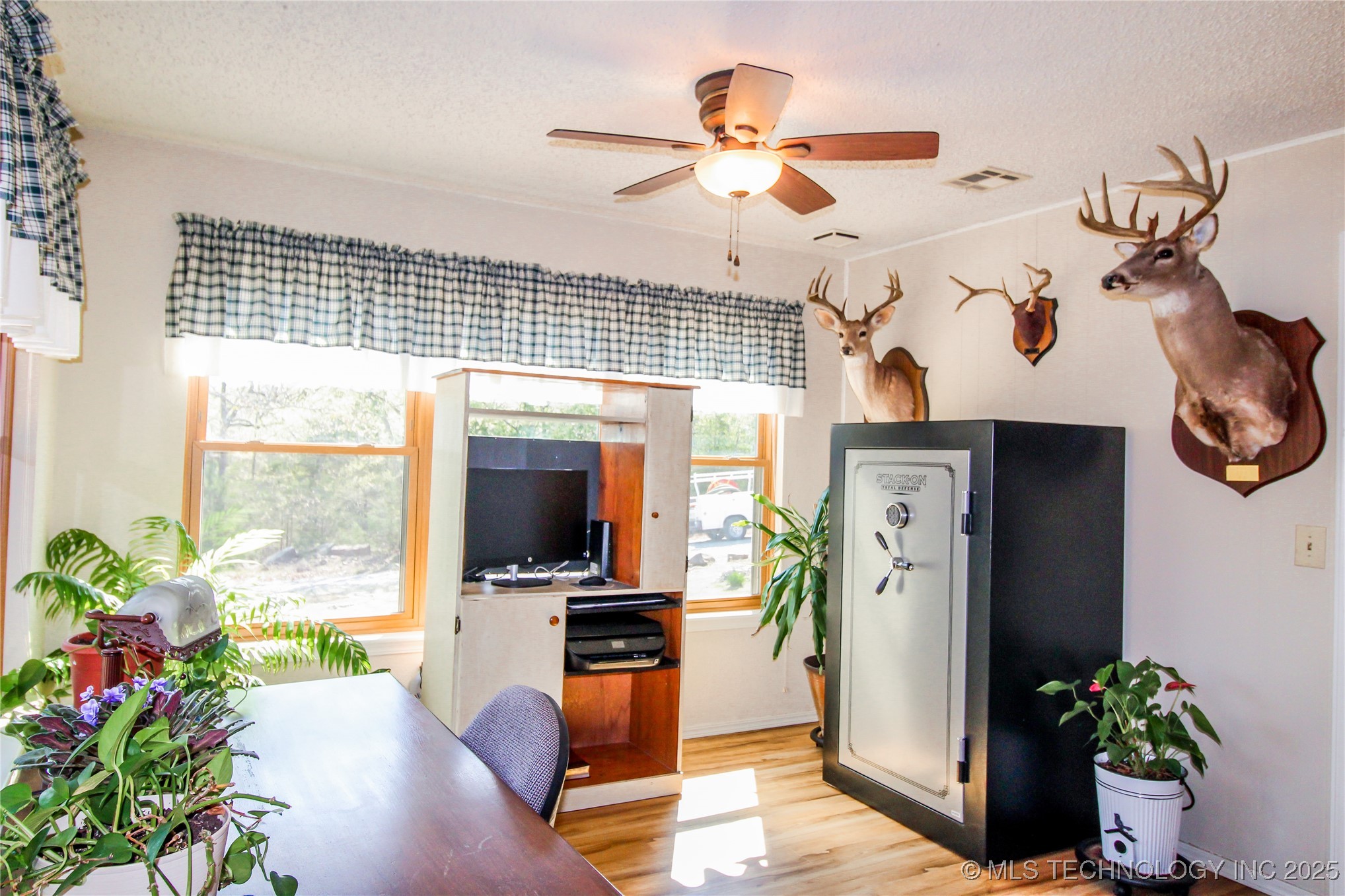 175 Granite Circle Property Photo 32