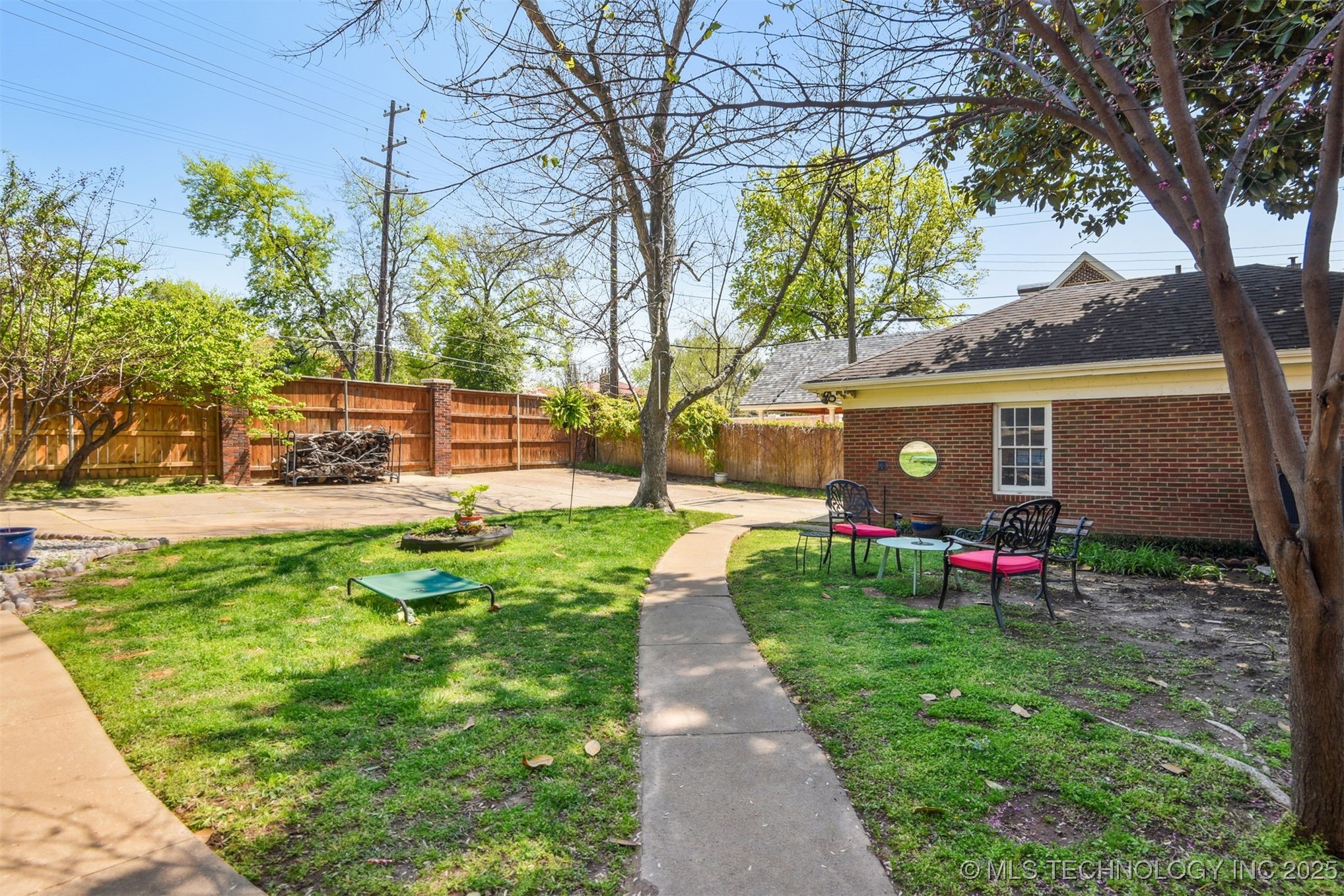 1266 E 28th Street Property Photo 48