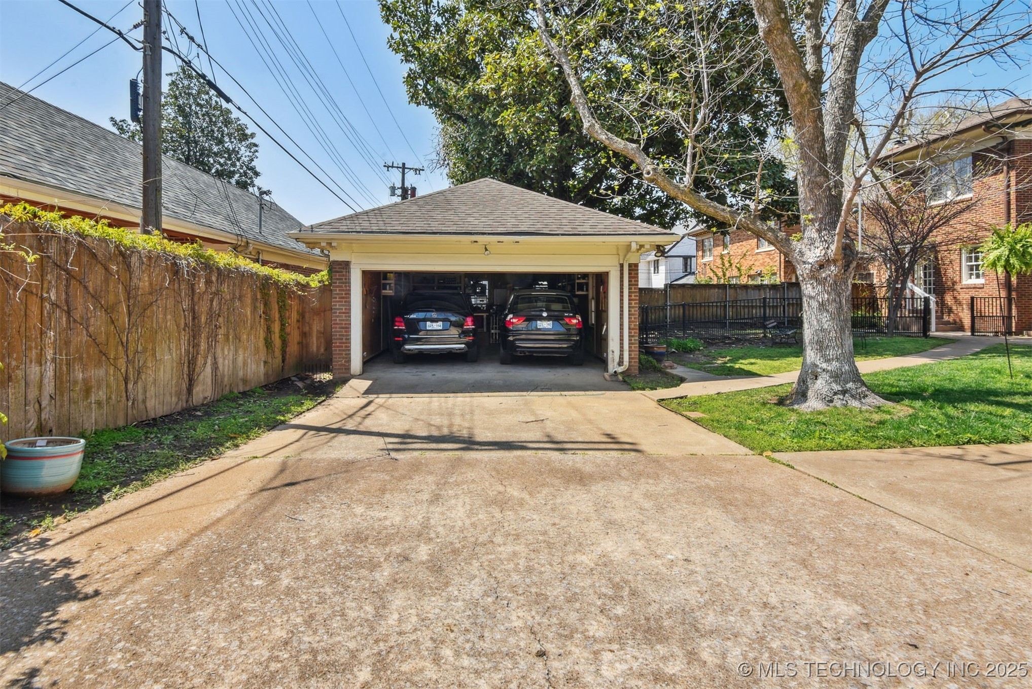 1266 E 28th Street Property Photo 52