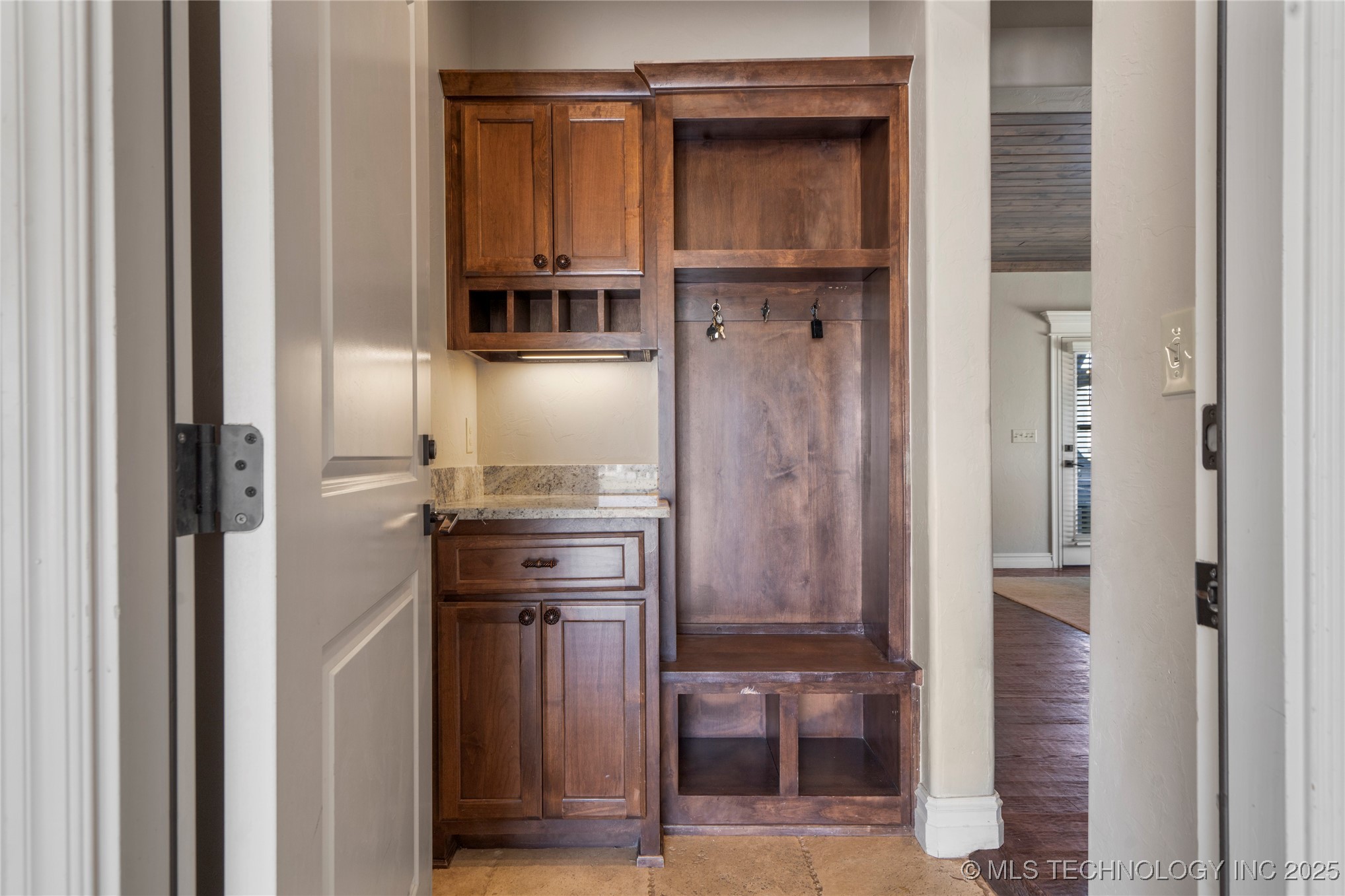 6110 N Creekwood Drive Property Photo 27