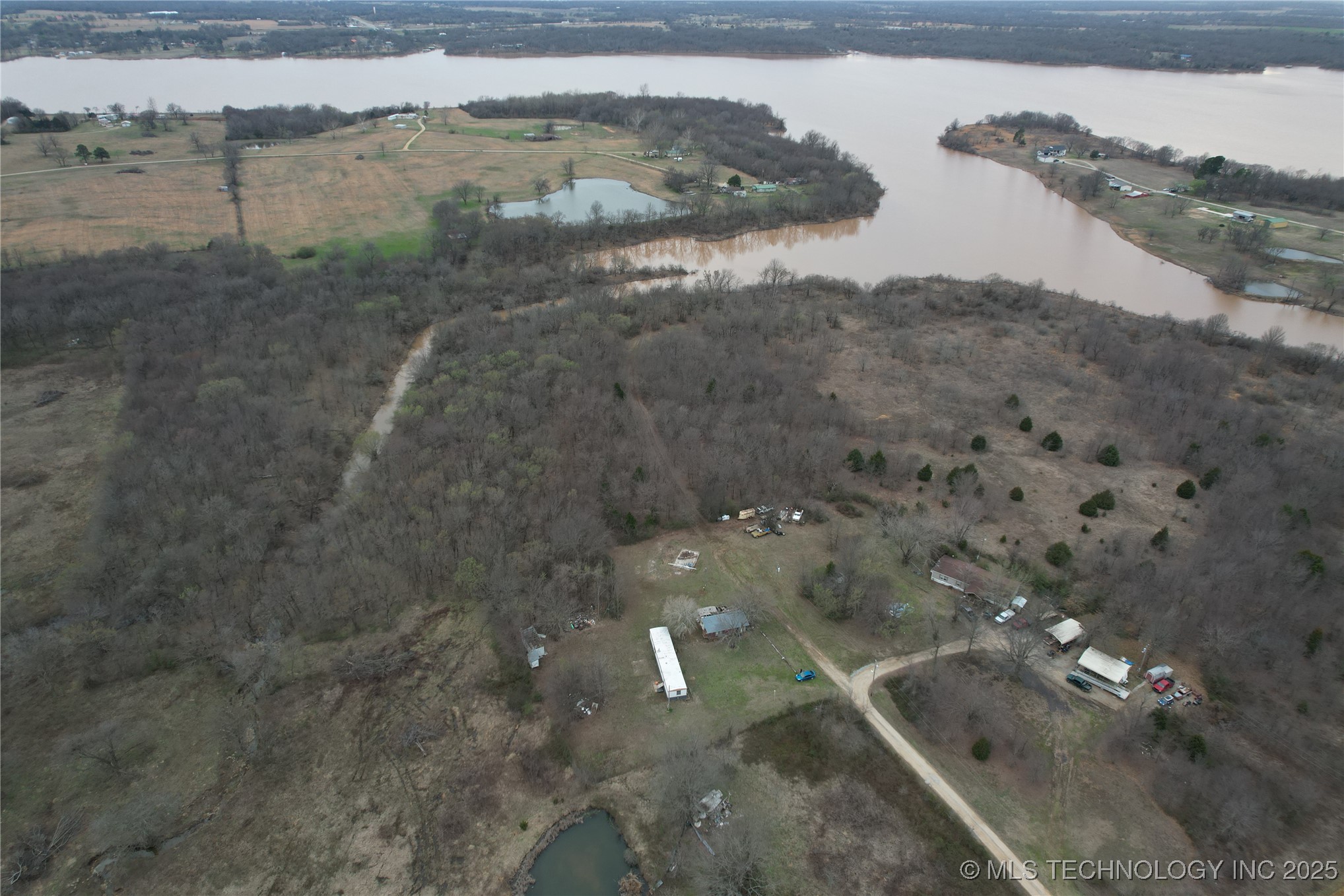 1060 Property Photo