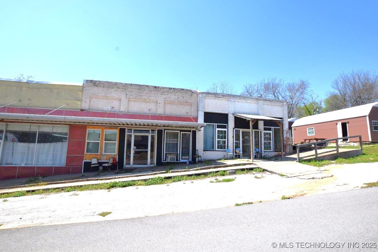 104 Main Street Property Photo