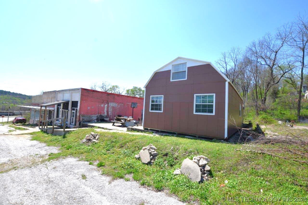 108 Main Street Property Photo 1