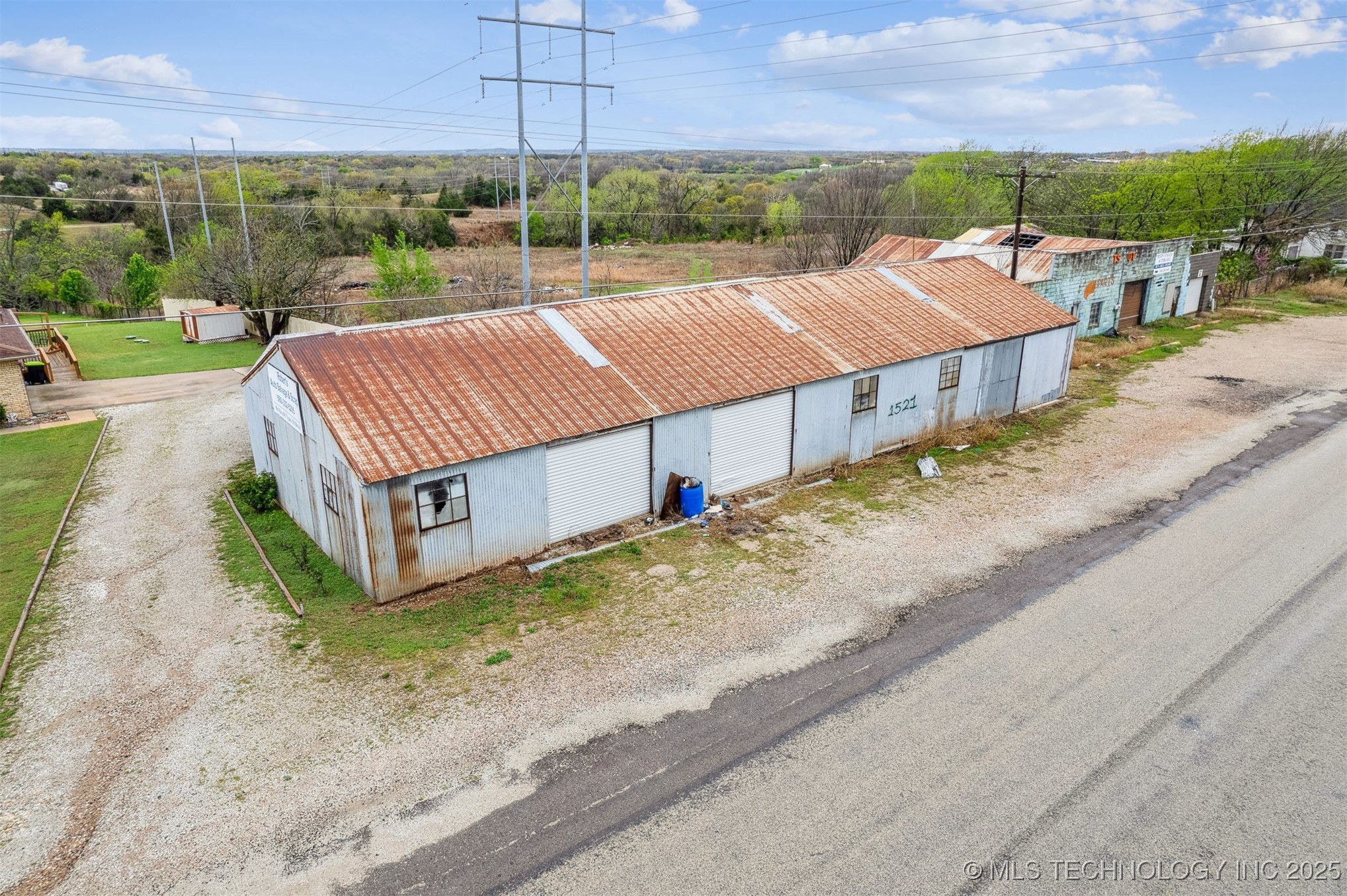 1521 Sandy Creek Property Photo 2