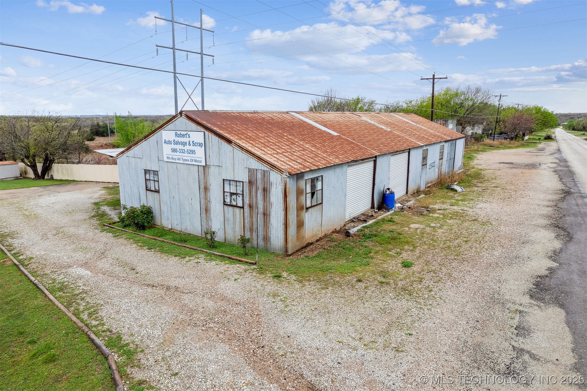 1521 Sandy Creek Property Photo 3