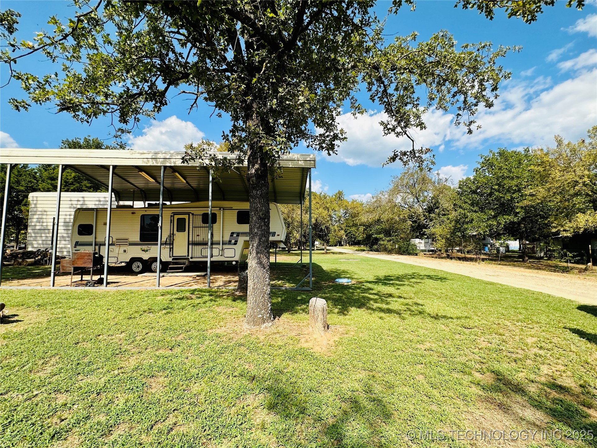 15 Date-palm Piney Creek 3 Property Photo 2