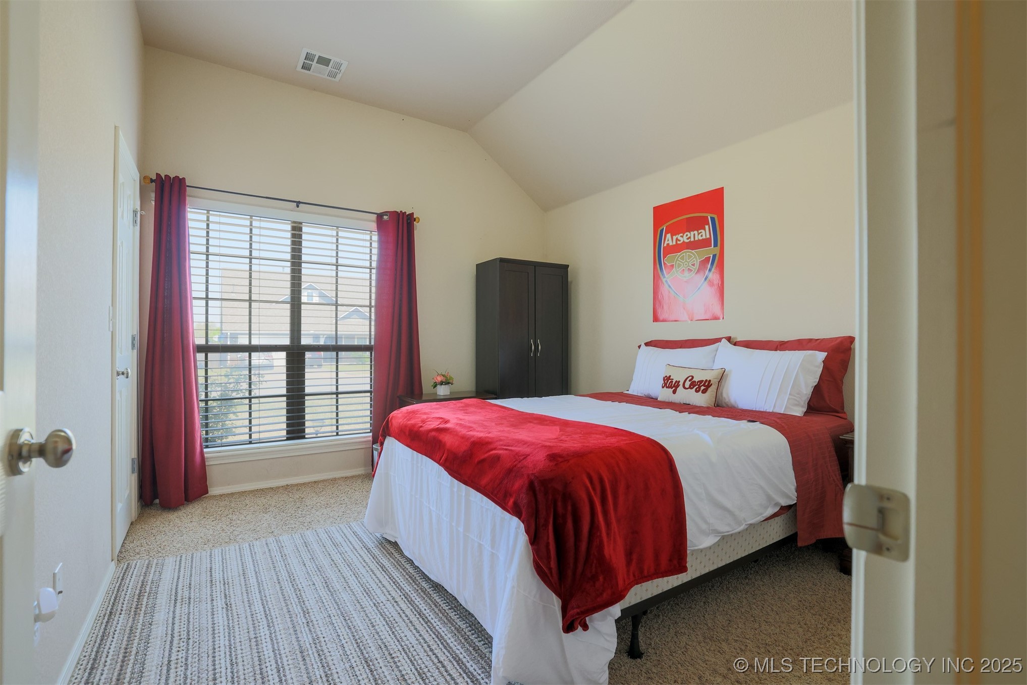 13310 E 42nd Street Property Photo 5