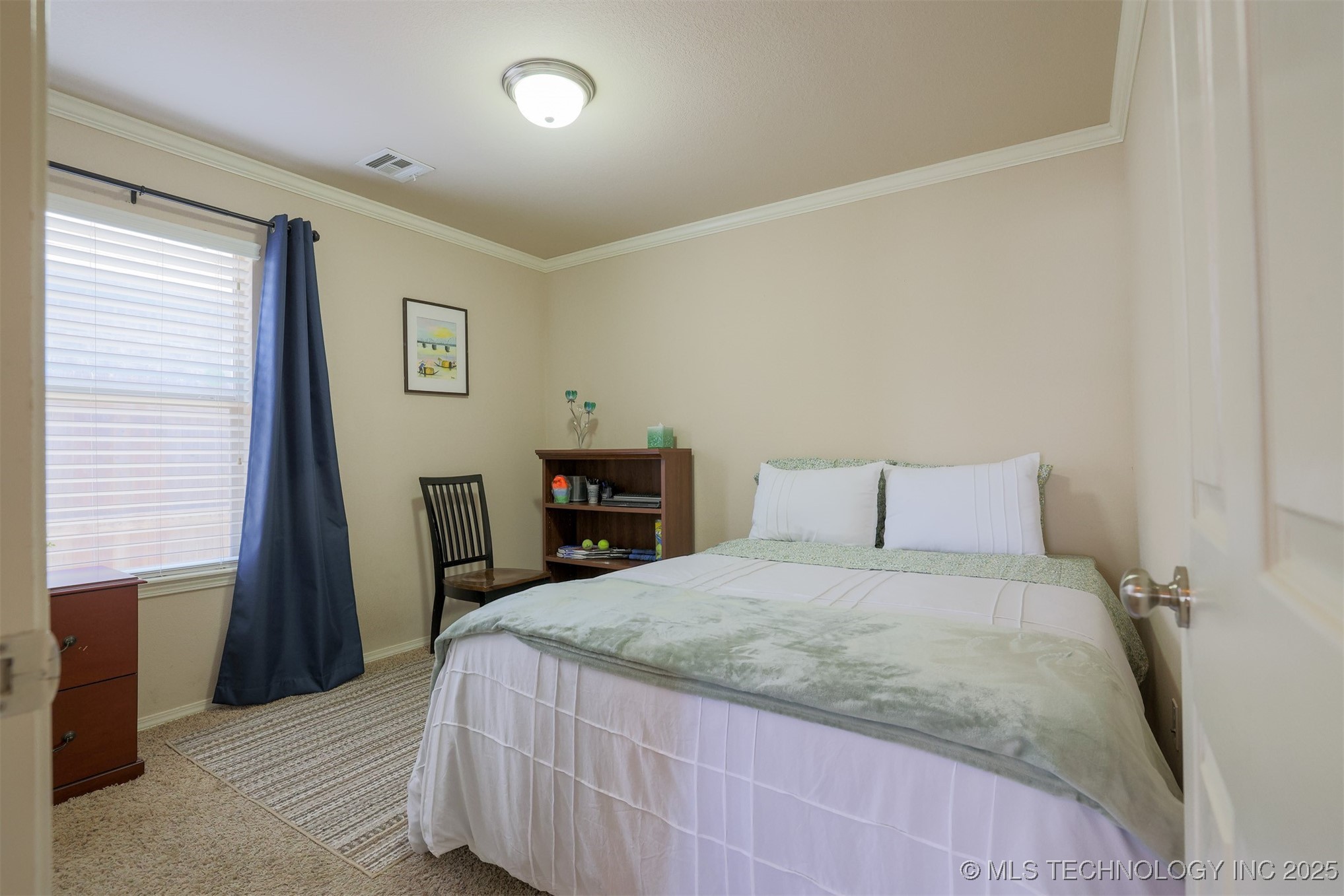 13310 E 42nd Street Property Photo 9