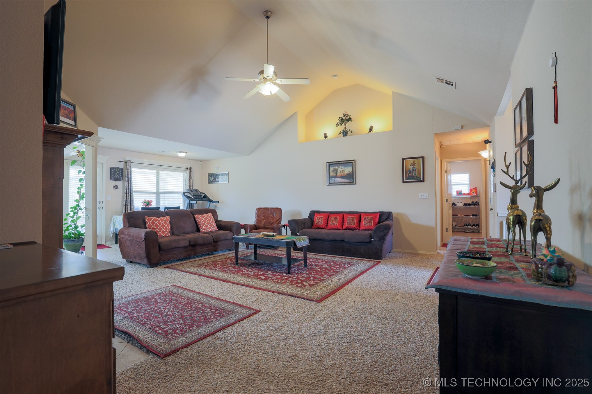 13310 E 42nd Street Property Photo 11