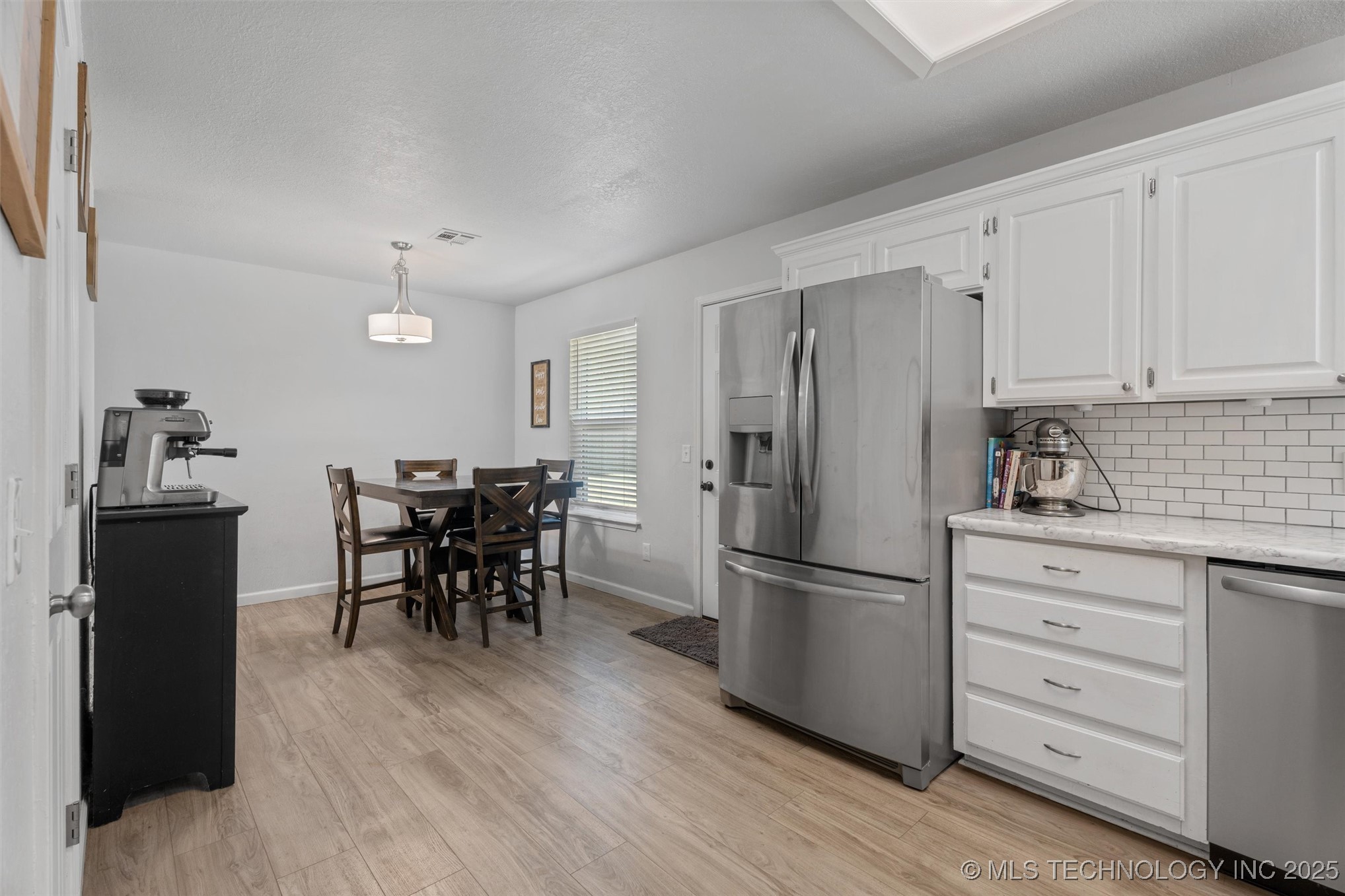 358 S Avenue F Avenue Property Photo 14