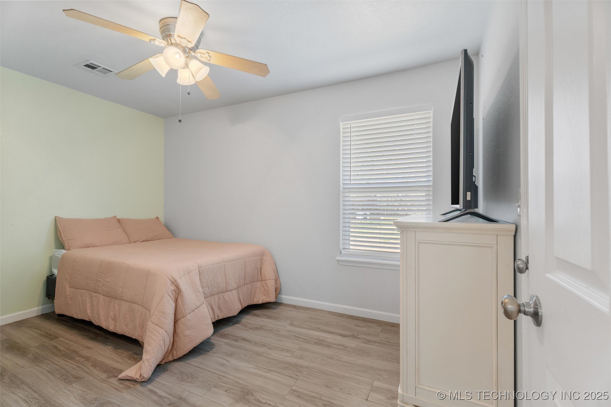 358 S Avenue F Avenue Property Photo 18