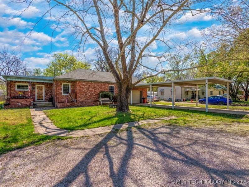 323 S Sycamore Street Property Photo