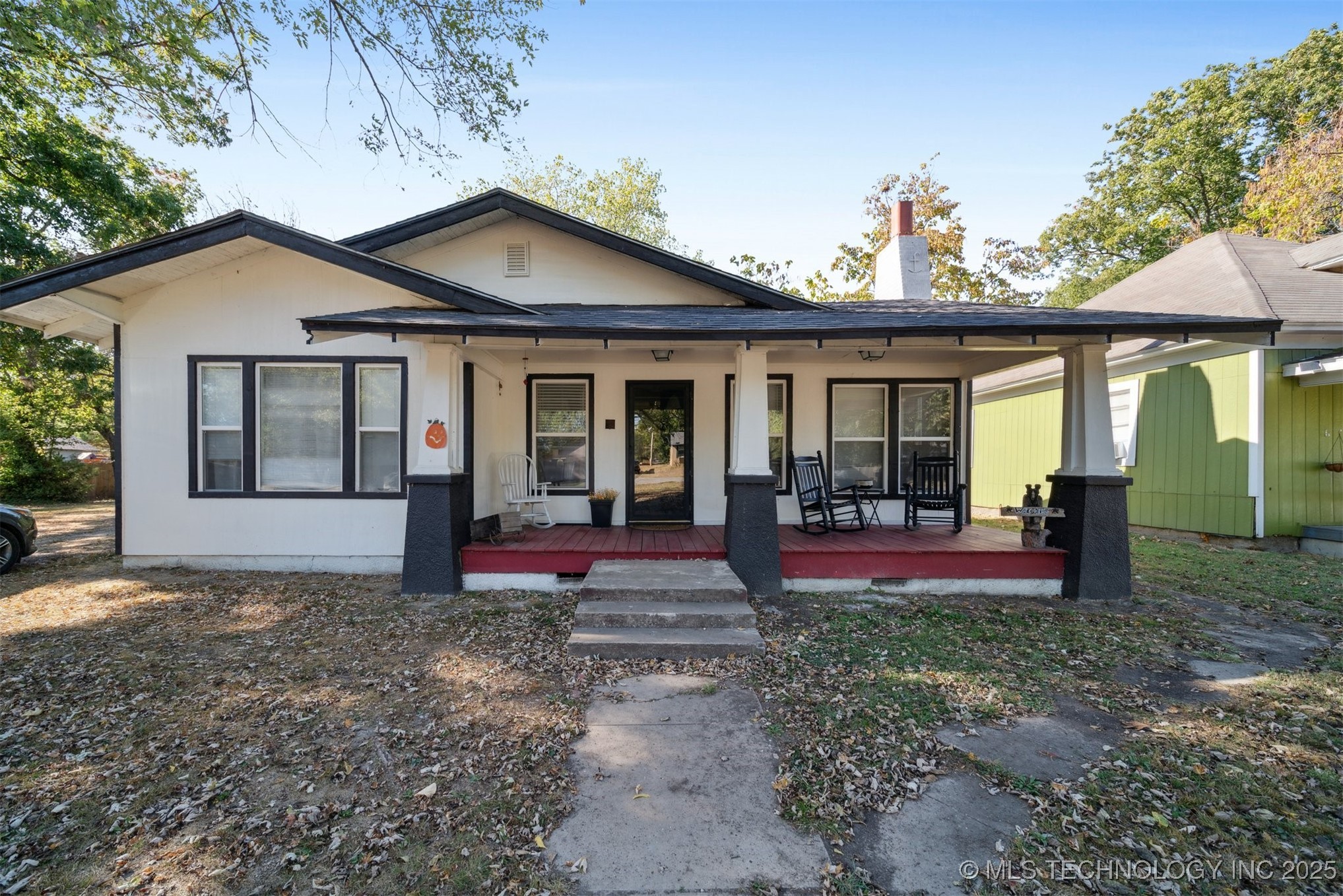 901 Olive Street Property Photo